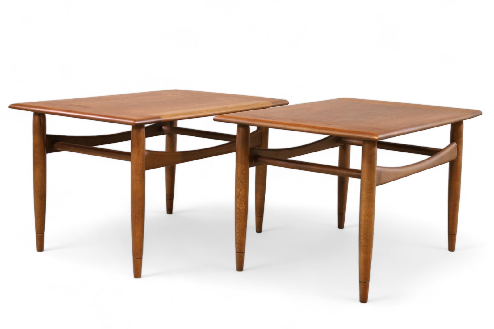 PAIR OF MID CENTURY MODERN END TABLES (1 of 2)
