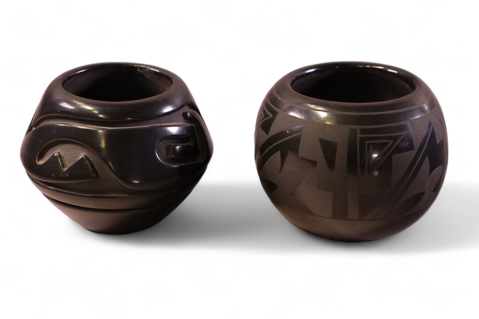 TWO BLACKWARE NATIVE AMERICAN VASES (1 of 5)