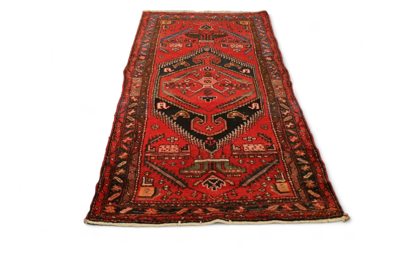 APPROX 3' 5" x 7' HANDMADE WOOL RUG (1 of 3)