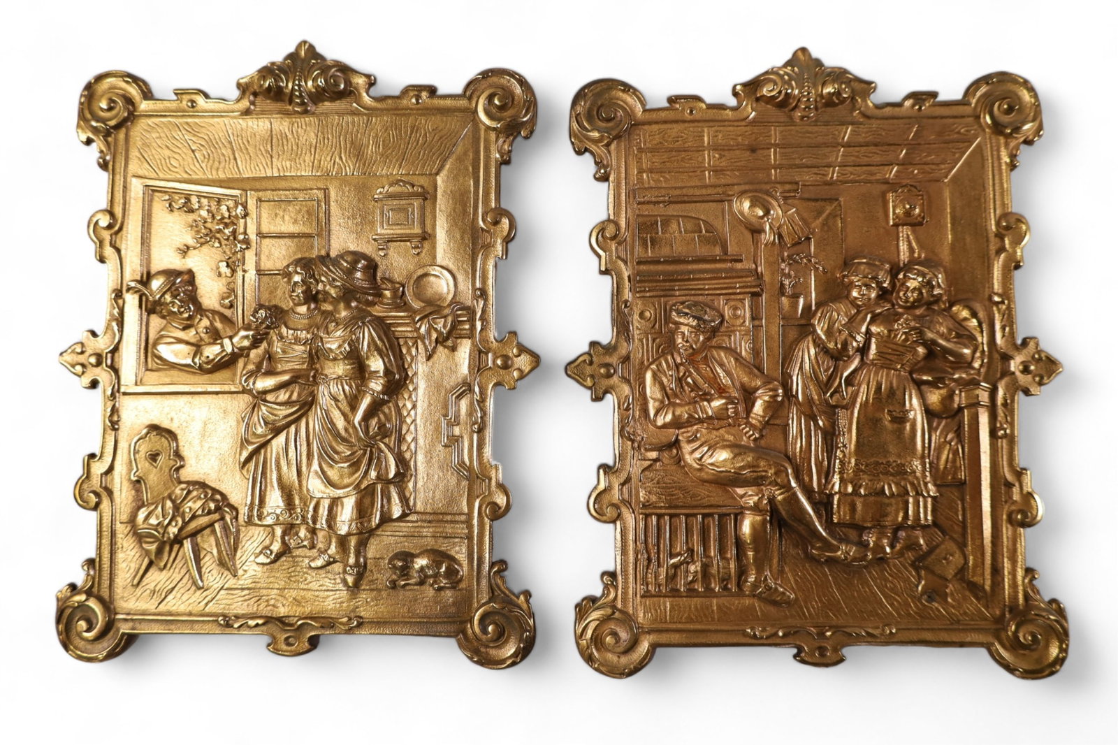 PAIR OF DECORATIVE METAL WALL PLAQUES (1 of 4)