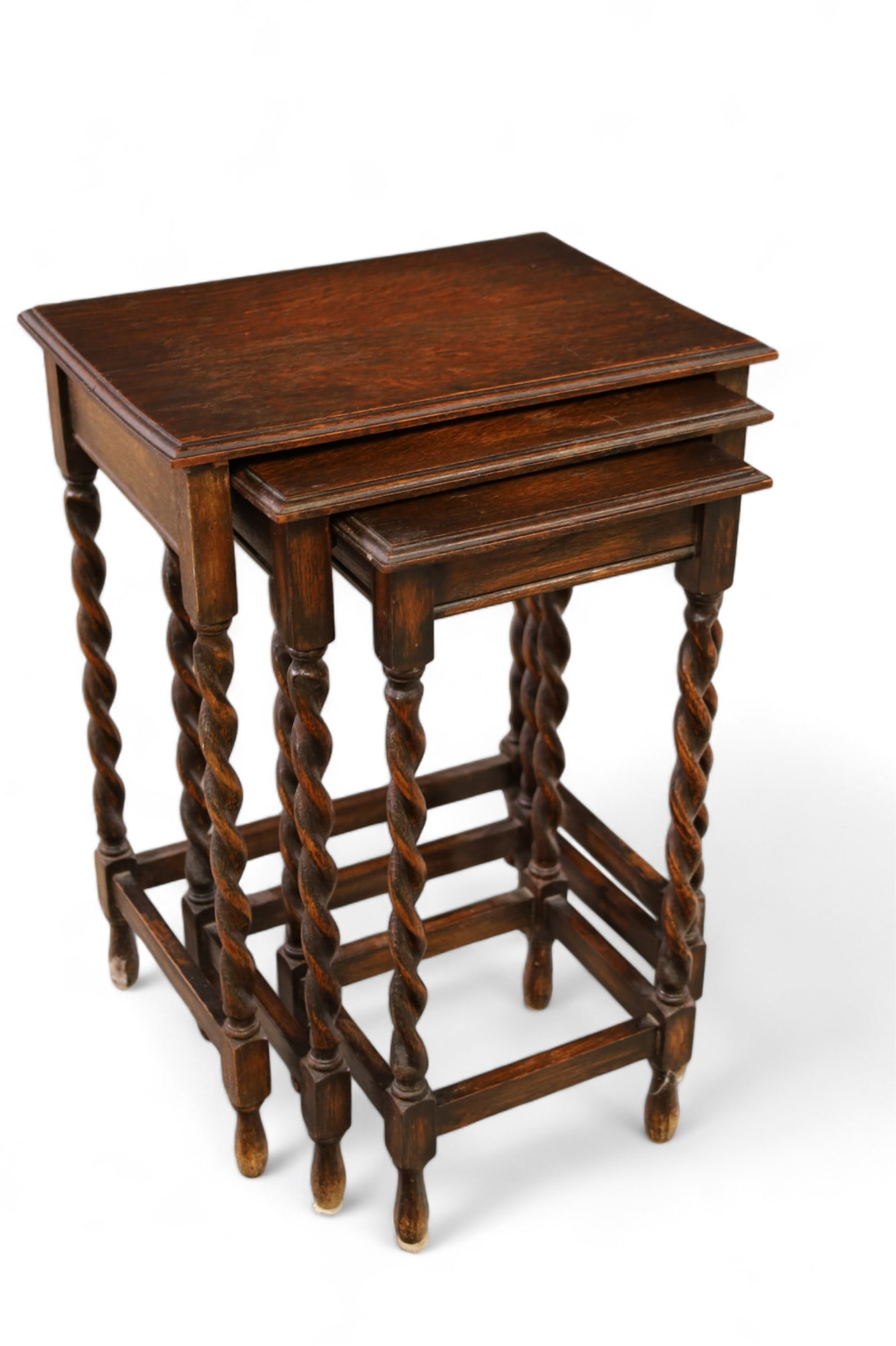 SET OF OAK BARLEY TWIST NESTING TABLES (1 of 2)