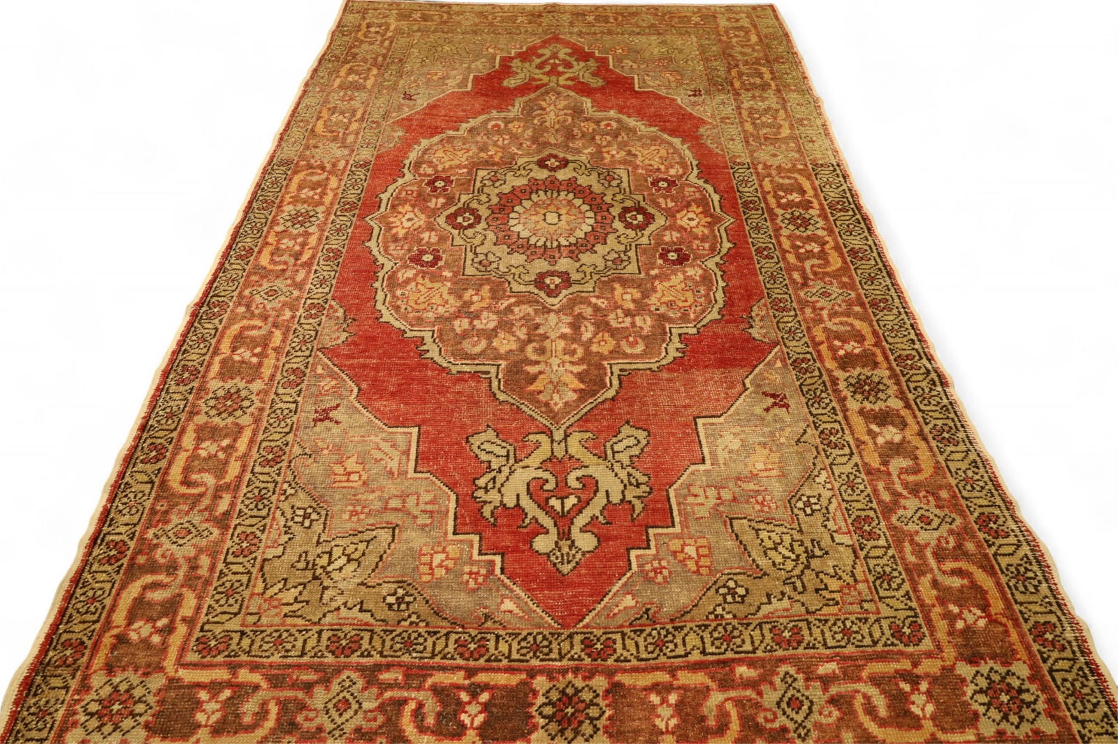 APPROX 10' 2" x 6' 2" HANDMADE WOOL RUG. (1 of 4)