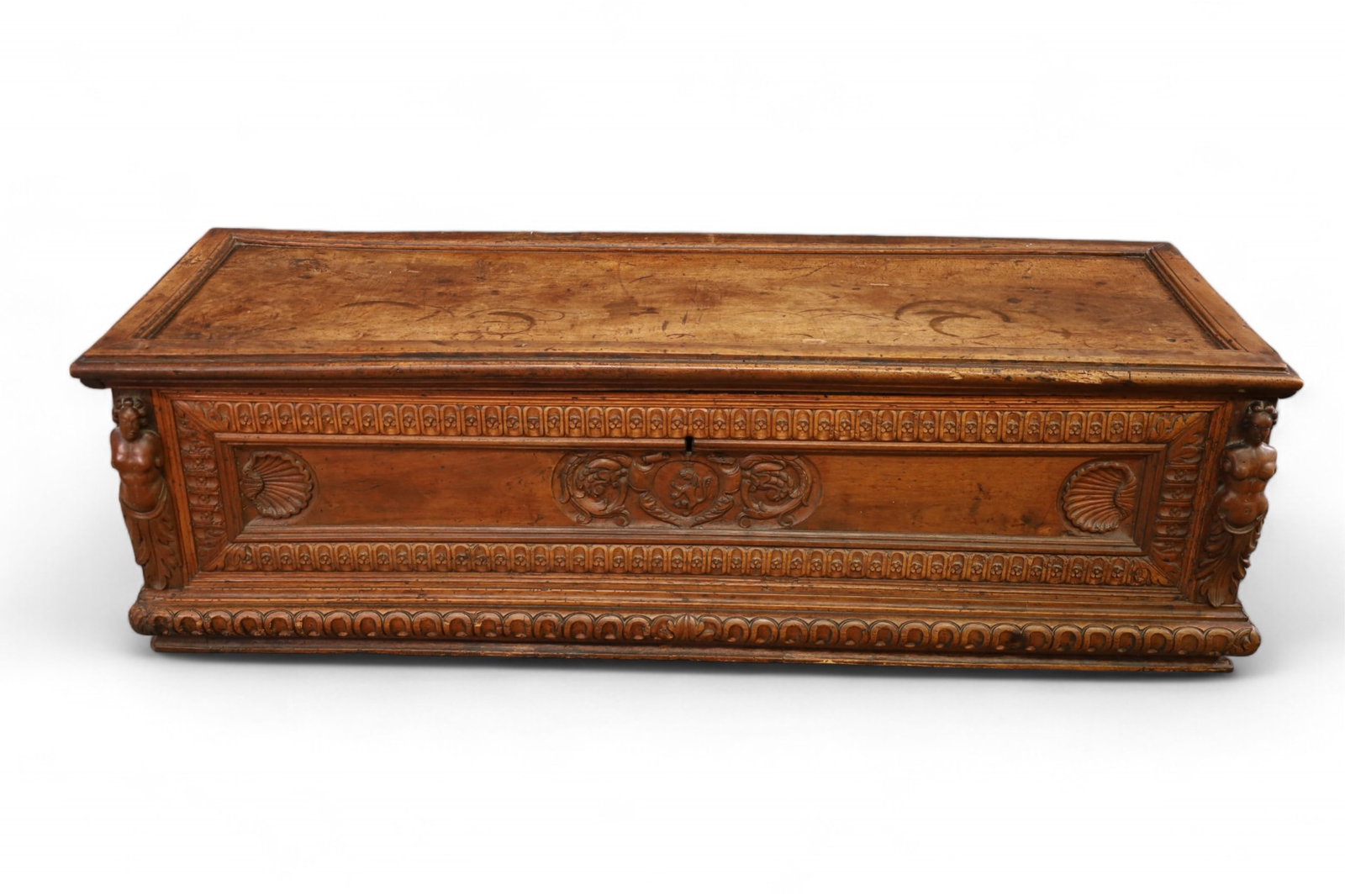 18TH CENTURY SPANISH CARVED TRUNK OR COFFER (1 of 5)