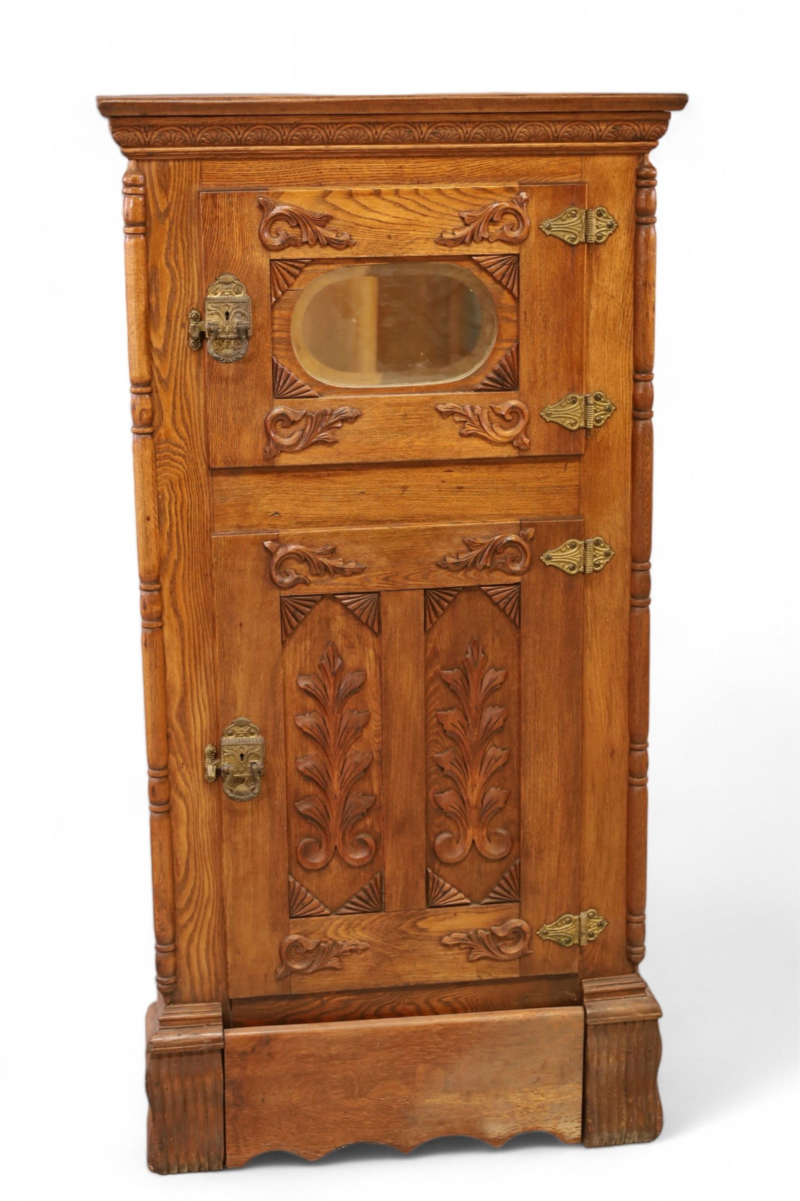 1900'S AMERICAN OAK ICEBOX (1 of 3)