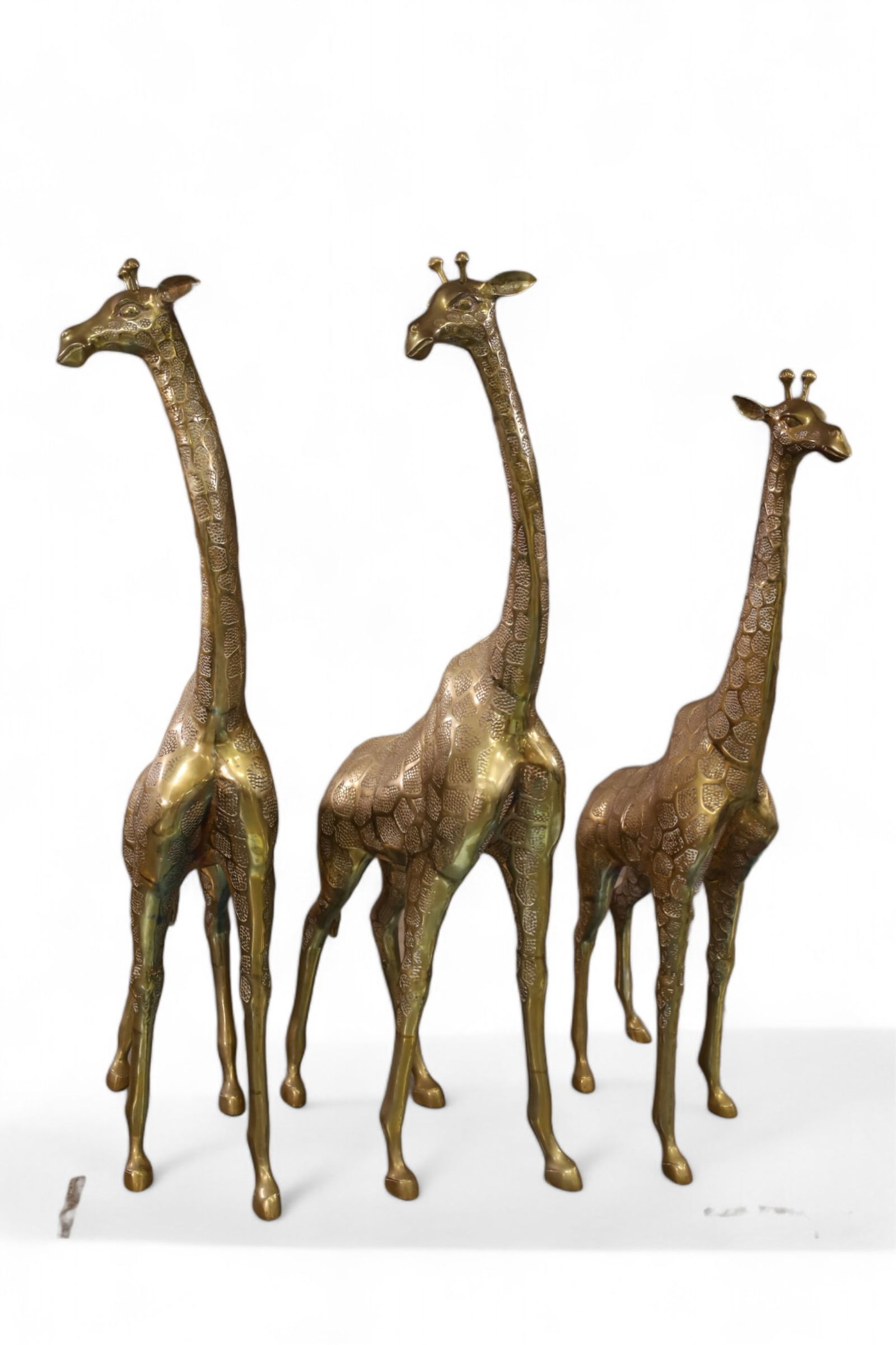 3 LARGE DECORATIVE BRASS GIRAFFES (1 of 4)