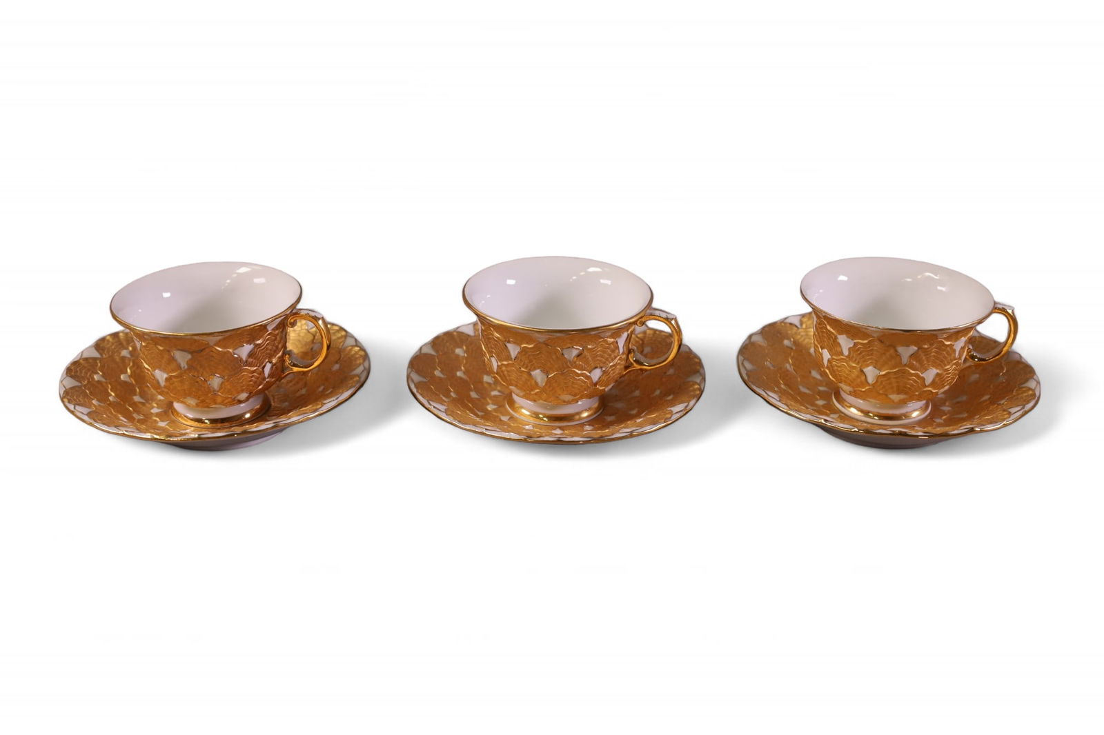 3 MEISSEN CUPS & SAUCERS (1 of 4)