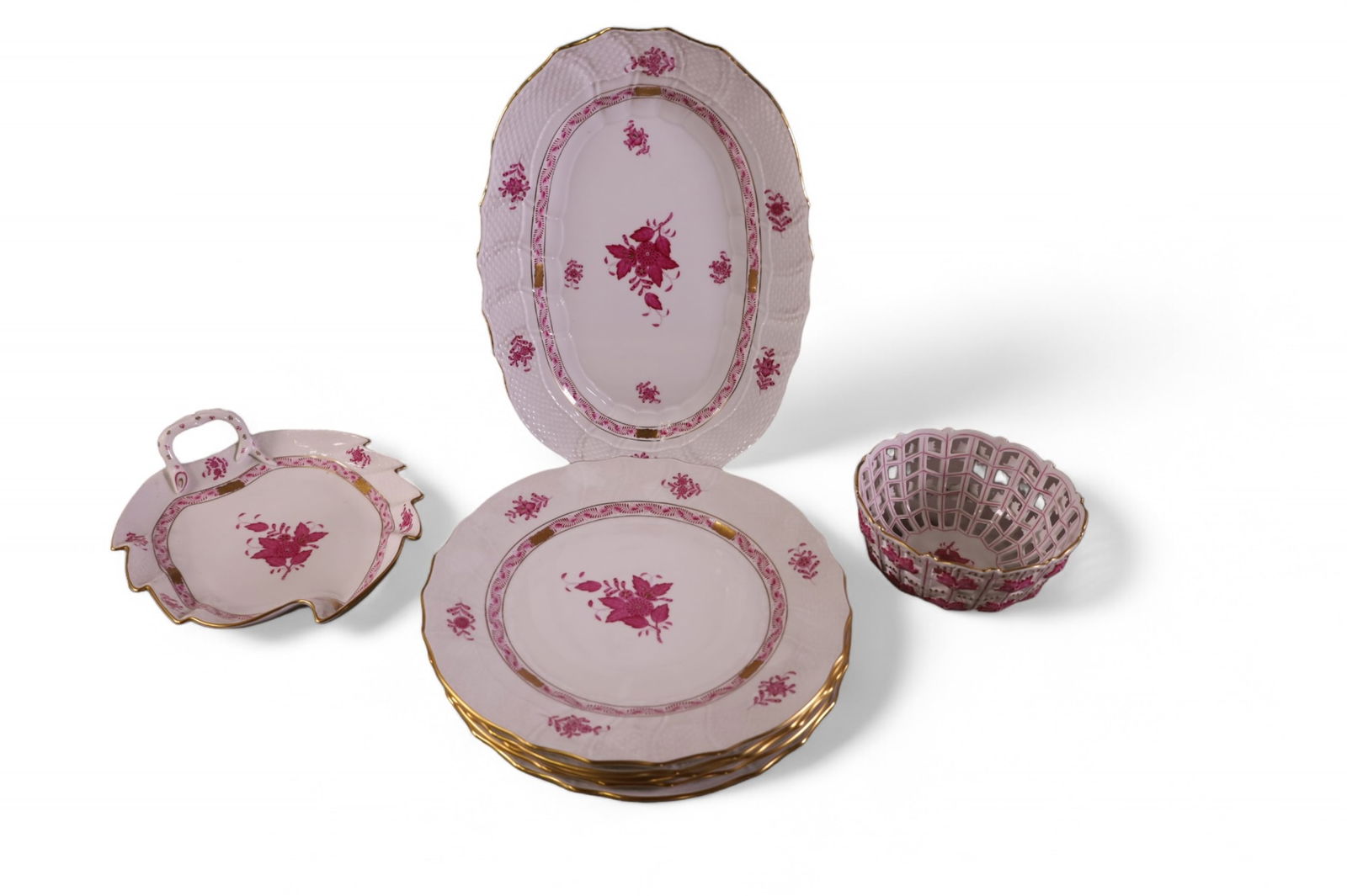 9 PIECES OF HEREND PORCELAIN (1 of 4)