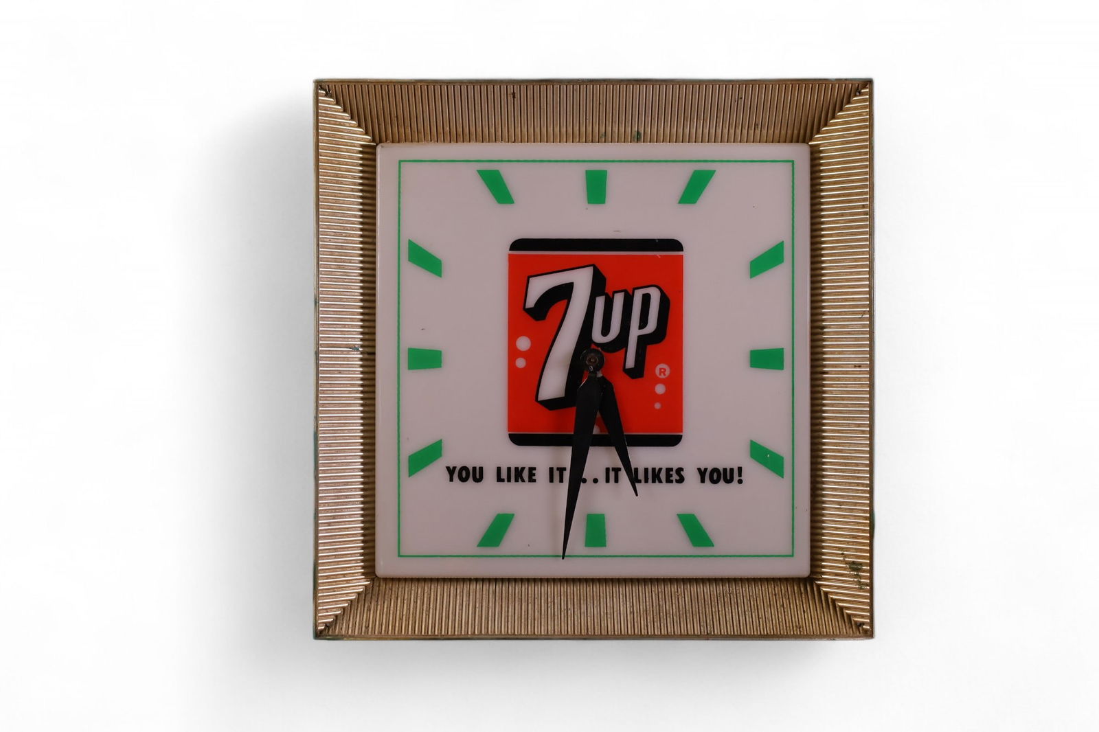 7UP CLOCK (1 of 4)