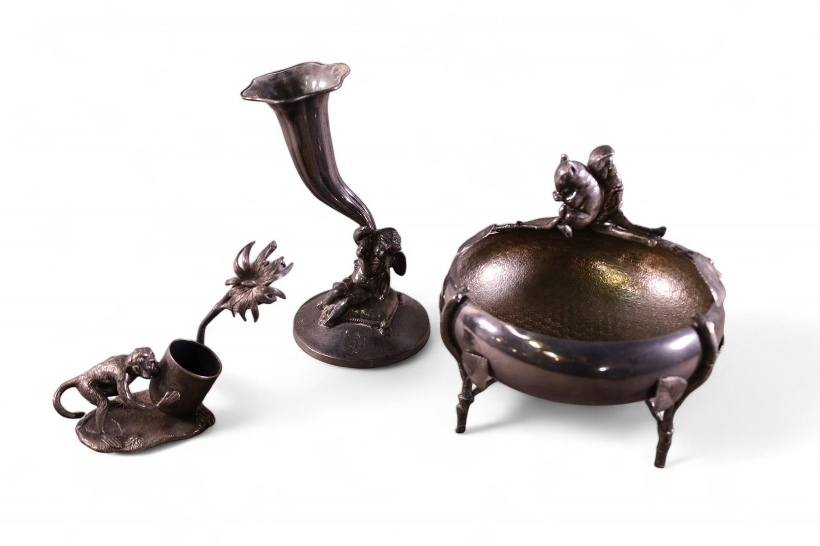 3 PIECES OF FIGURAL VICTORIAN SILVERPLATE (1 of 4)