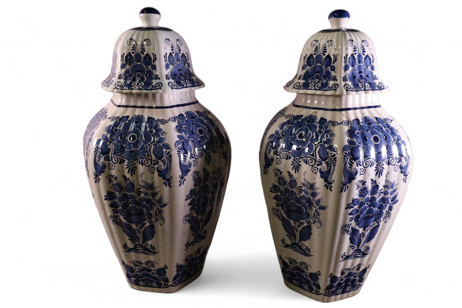 PAIR OF LARGE PORCELAIN DELFT LIDDED URNS (1 of 4)