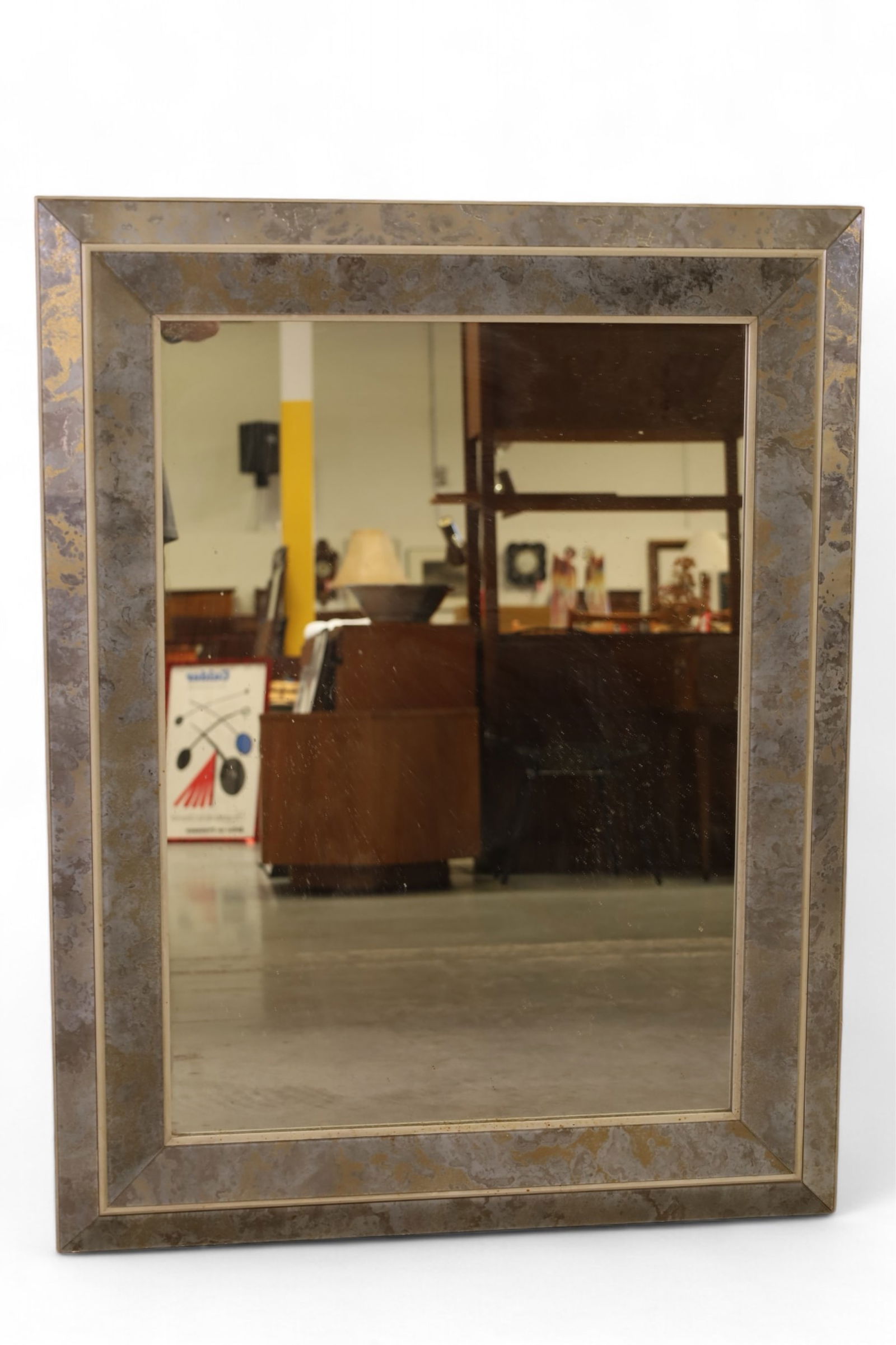 DECORATIVE WALL MIRROR (1 of 3)