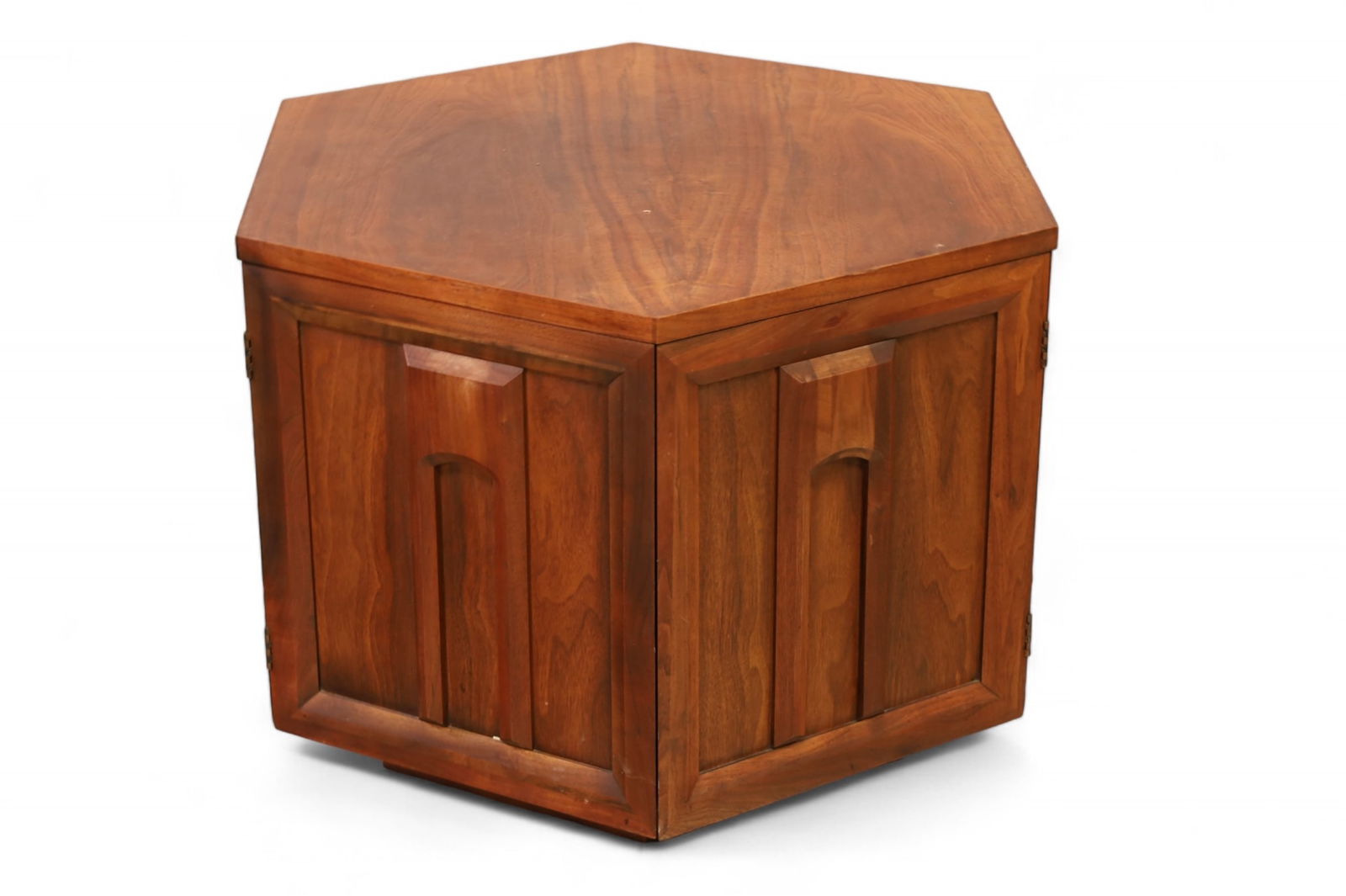 MID CENTURY MODERN END TABLE (1 of 3)