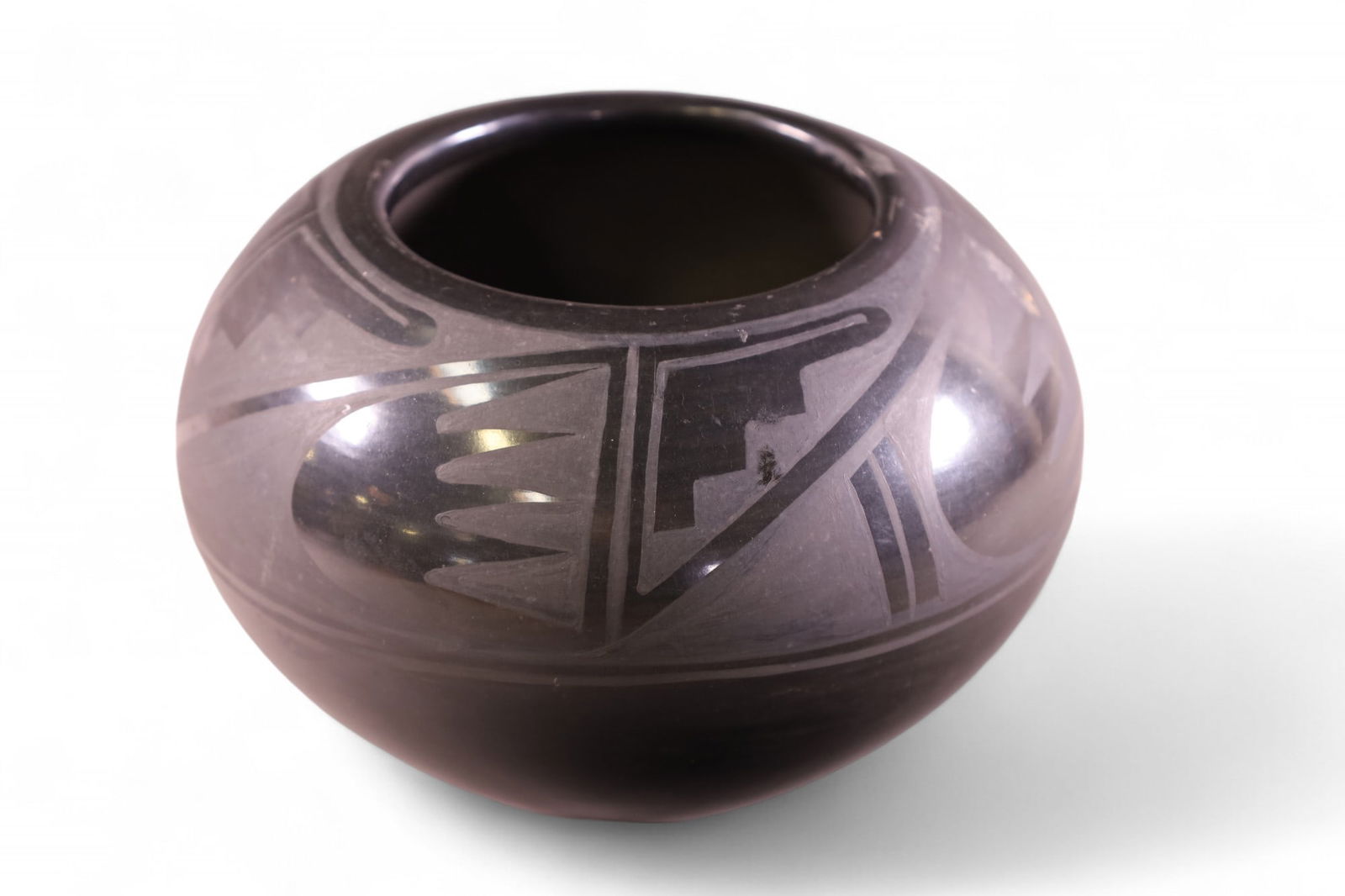 HELEN GUTIERREZ BLACKWARE VASE (1 of 3)