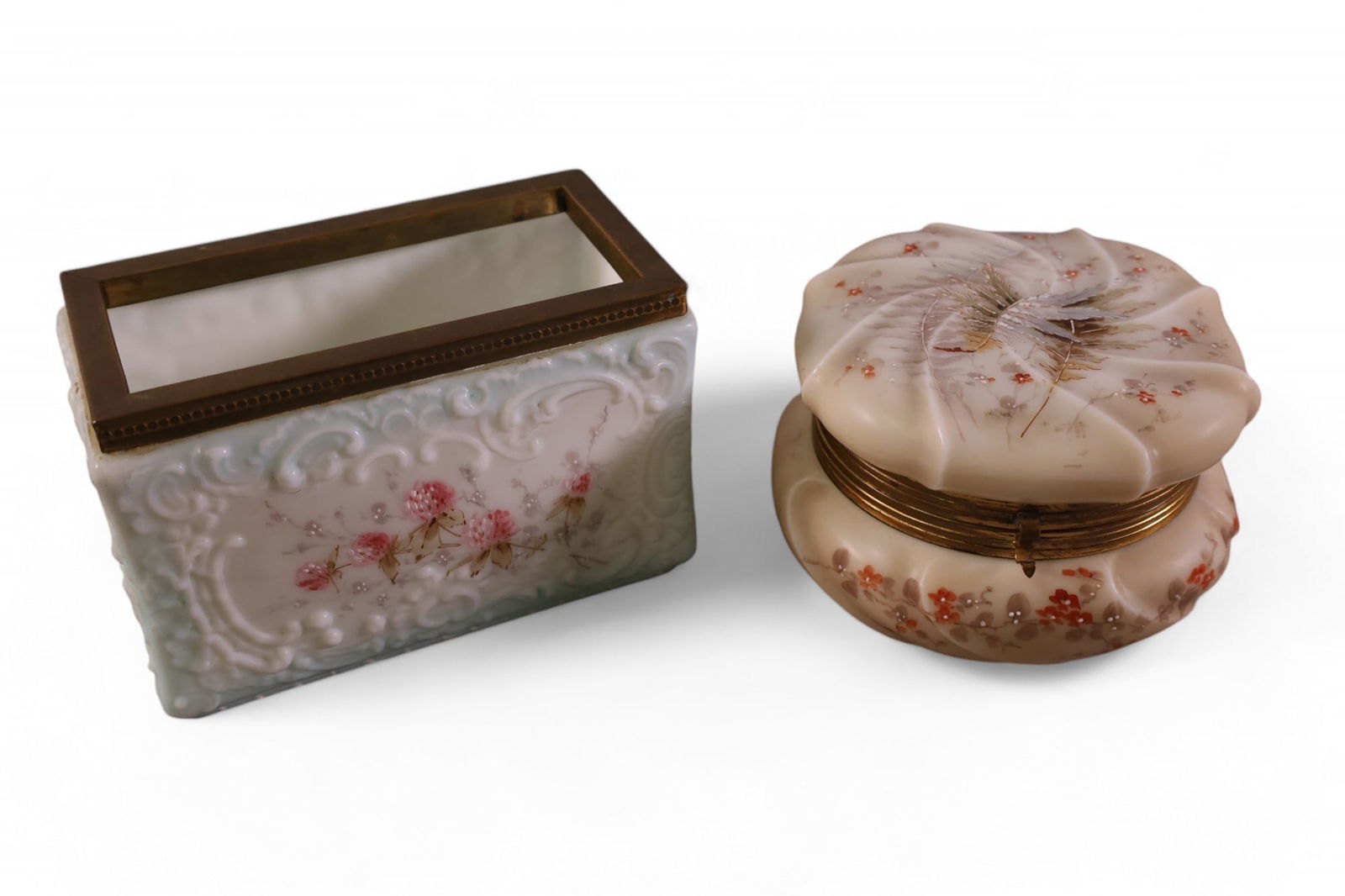 2 PIECES OF WAVECREST (1 of 5)