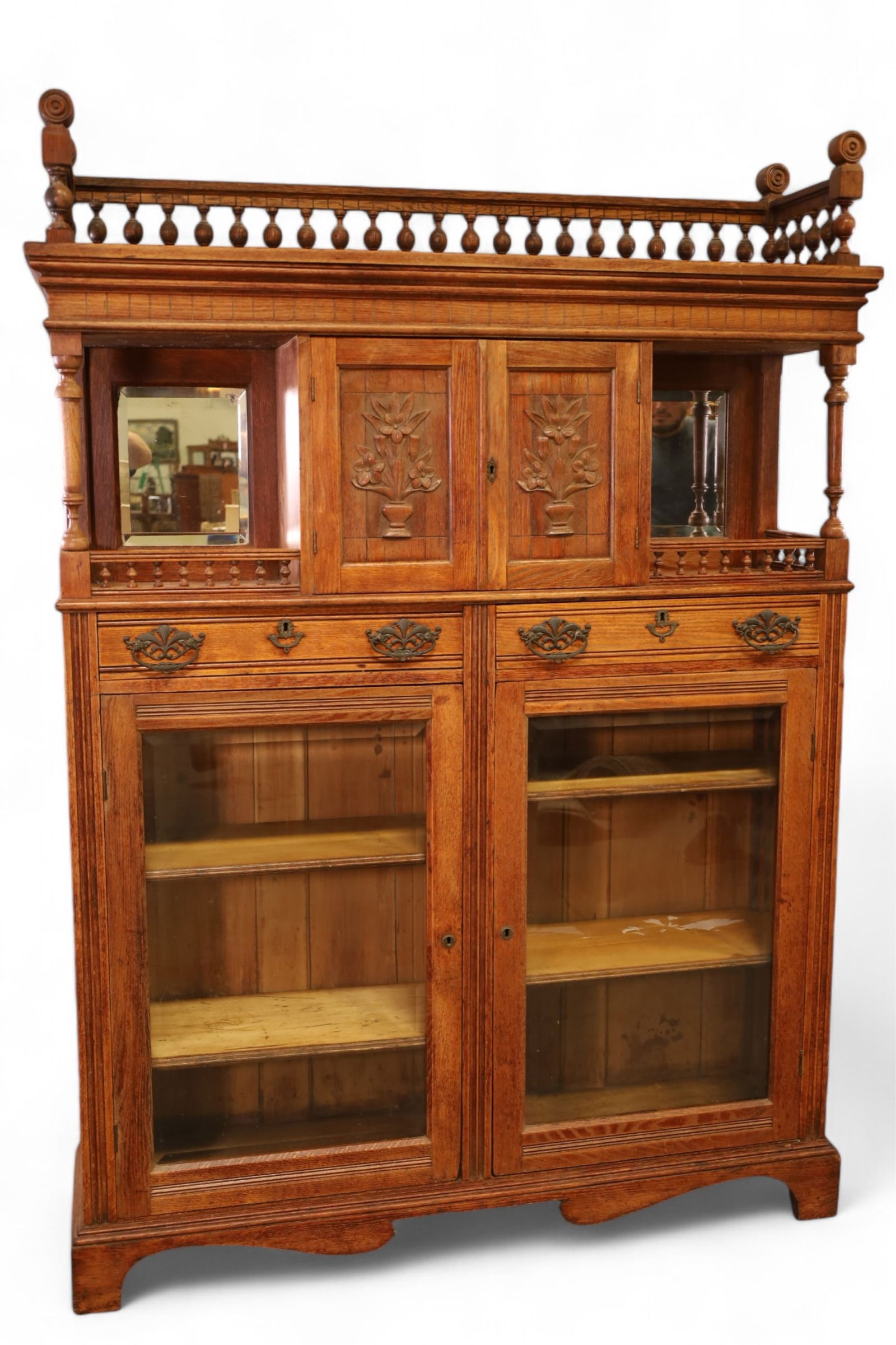 UNUSUAL AMERICAN OAK BOOKCASE (1 of 6)