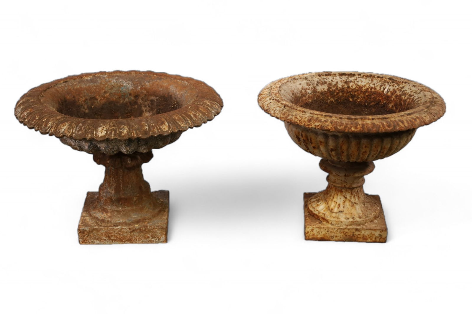 PAIR OF IRON GARDEN PLANTERS (1 of 3)