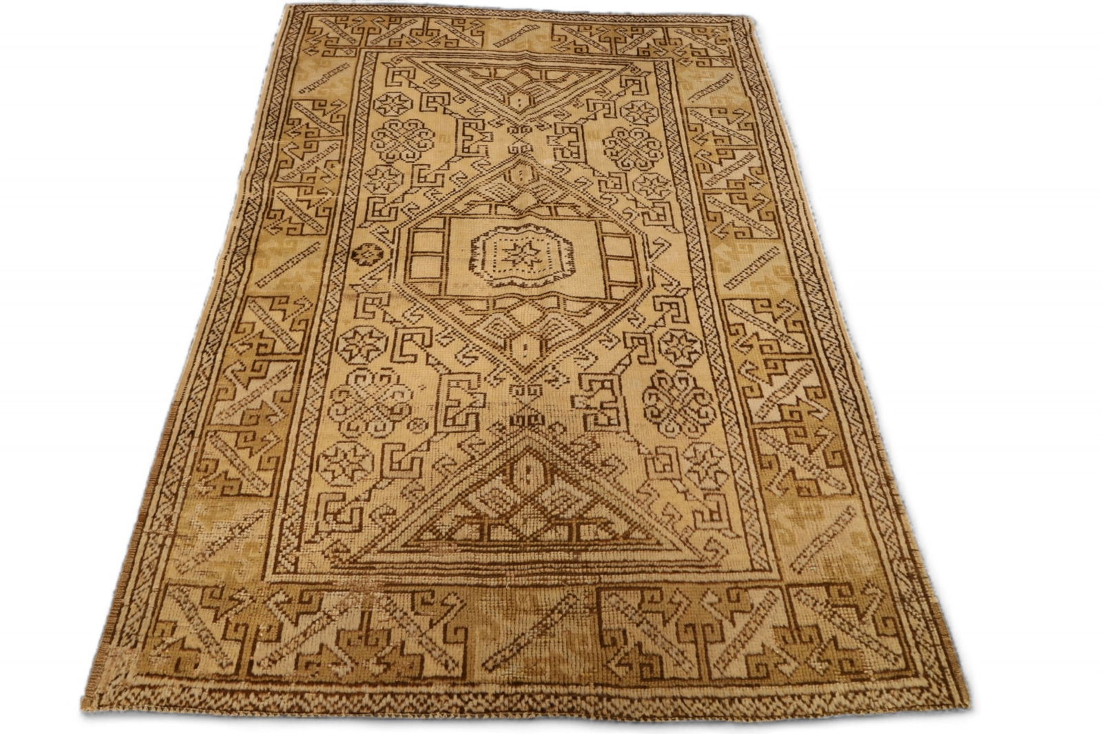 APPROX 6' x 4' HANDMADE WOOL RUG (1 of 2)