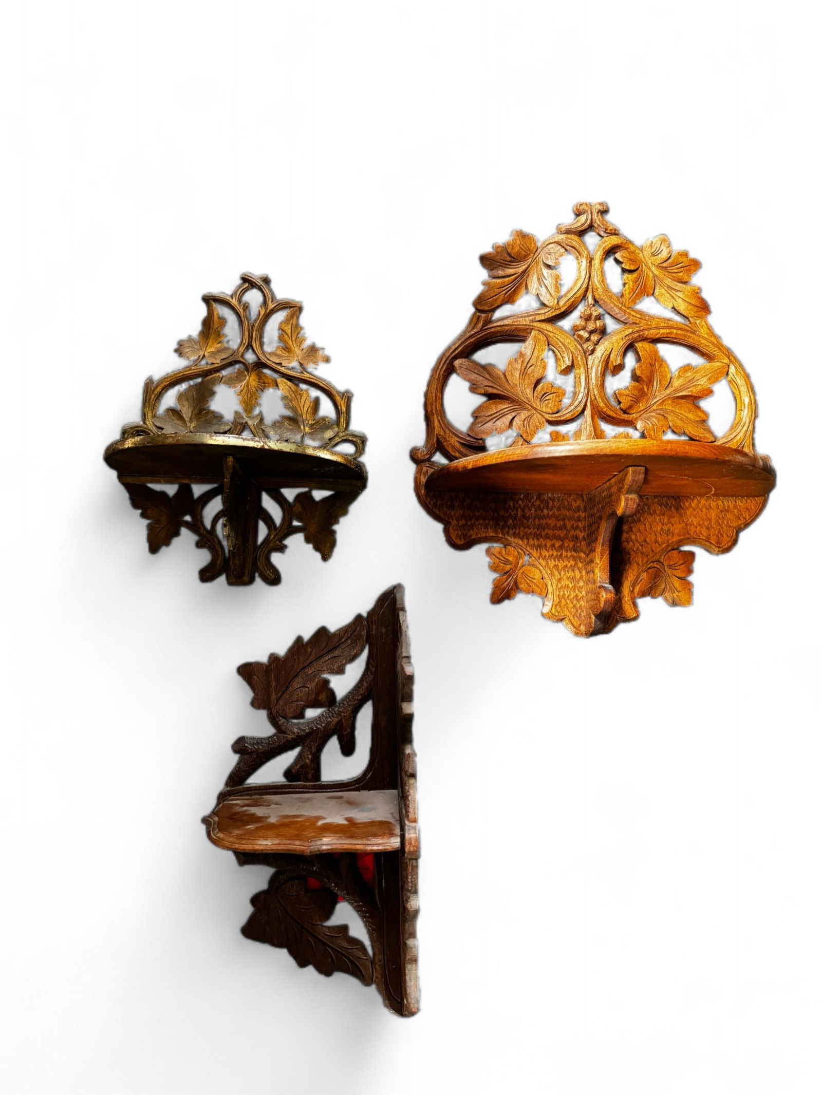 3 FOLDING VICTORIAN WALL SHELVES (1 of 3)