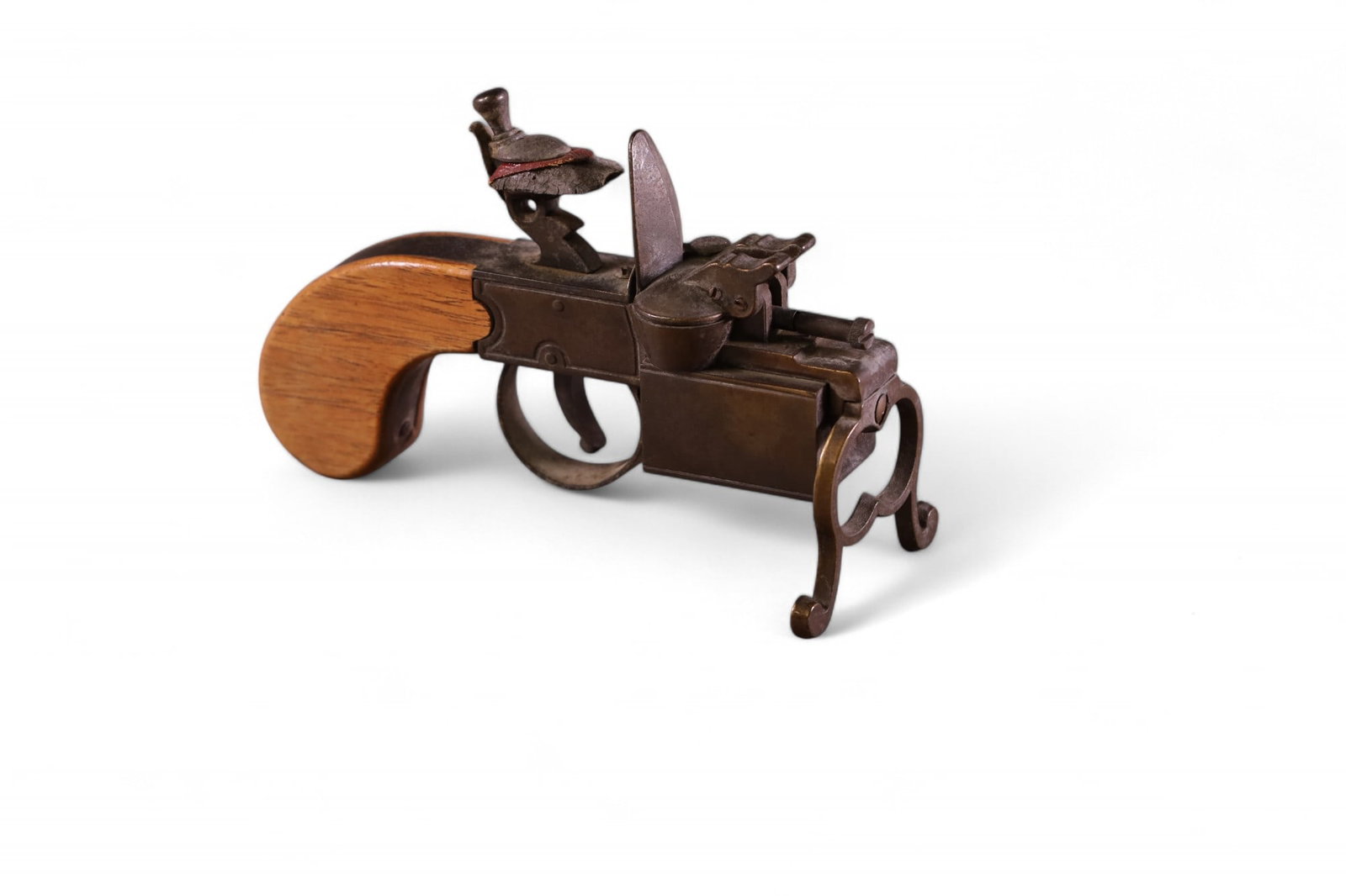 DUNHILL TINDER PISTOL LIGHTER: TINDER PISTOL LIGHTER, BY DUNHILL.