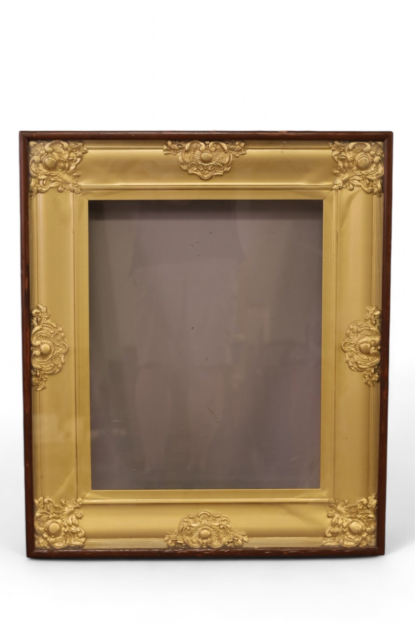 VICTORIAN SHADOWBOX PICTURE FRAME (1 of 2)