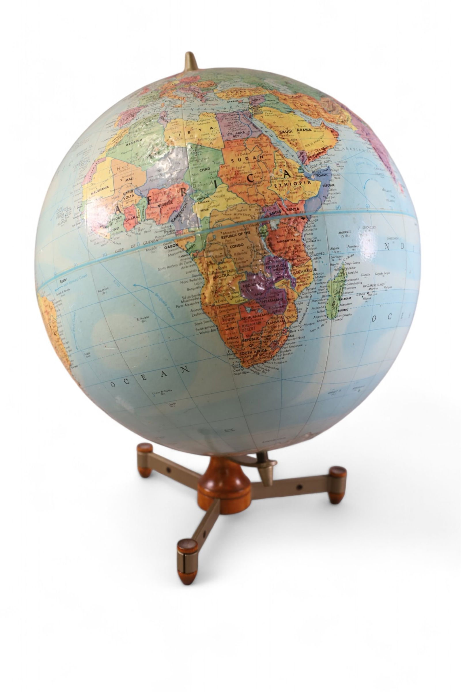 VINTAGE WORLD GLOBE (1 of 5)