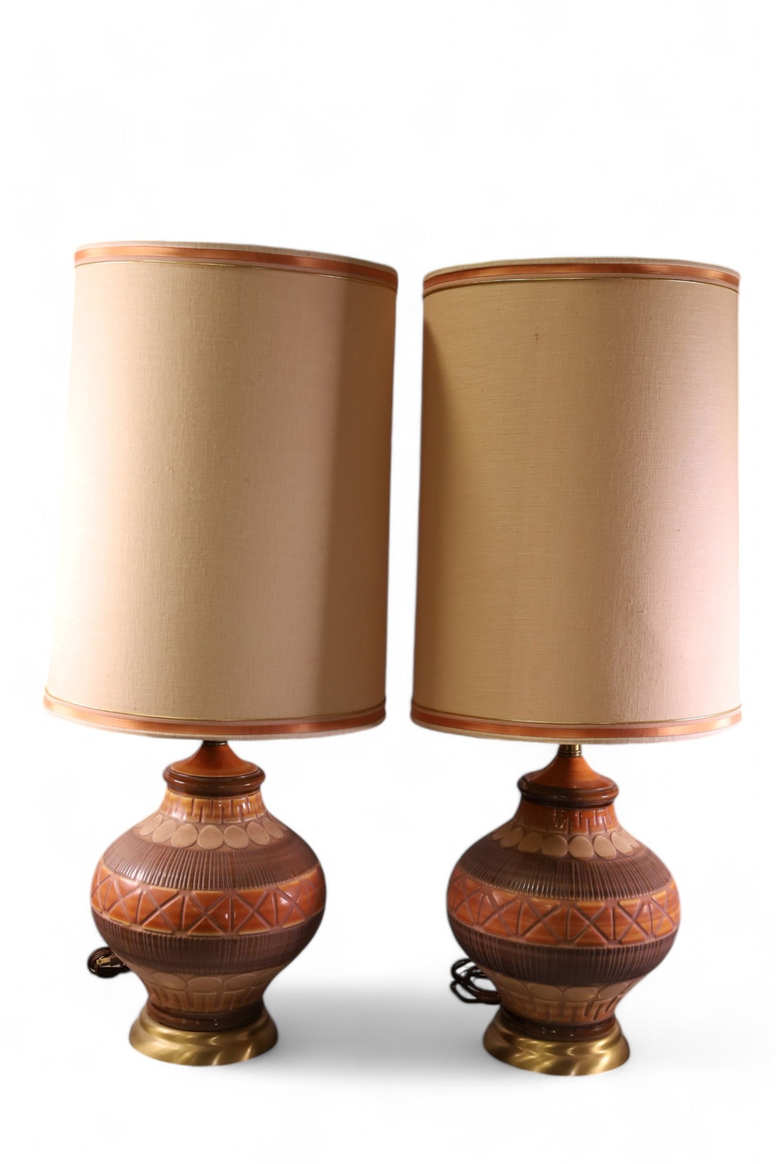 PAIR OF MID CENTURY MODERN LAMPS (1 of 5)
