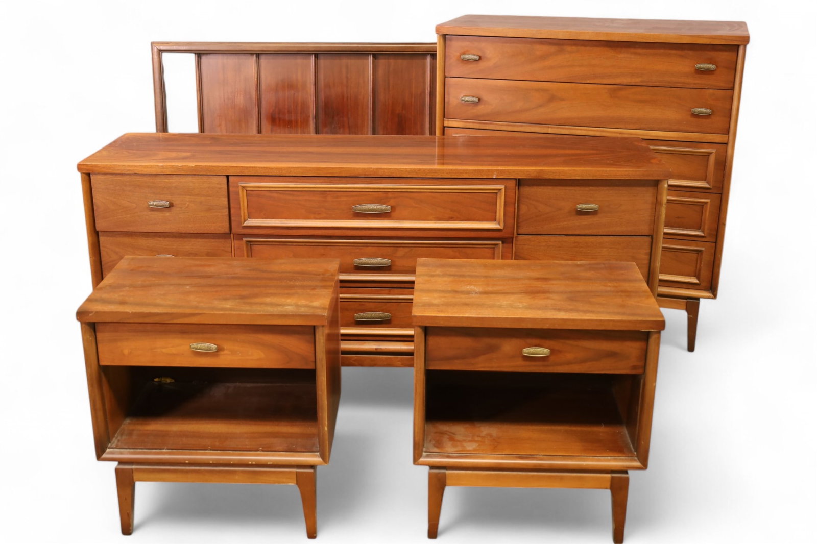 MID CENTURY MODERN BEDROOM SET (1 of 8)