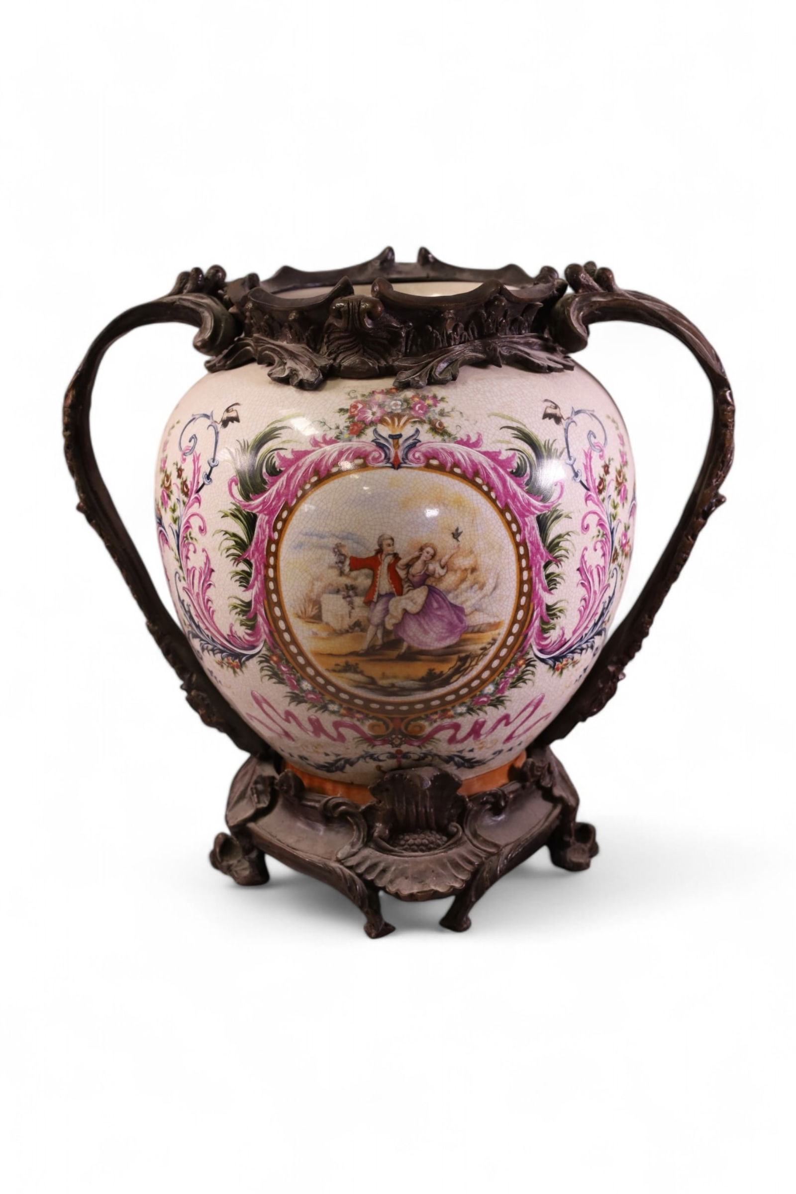 MAITLAND SMITH METAL & PORCELAIN CENTERPIECE (1 of 5)