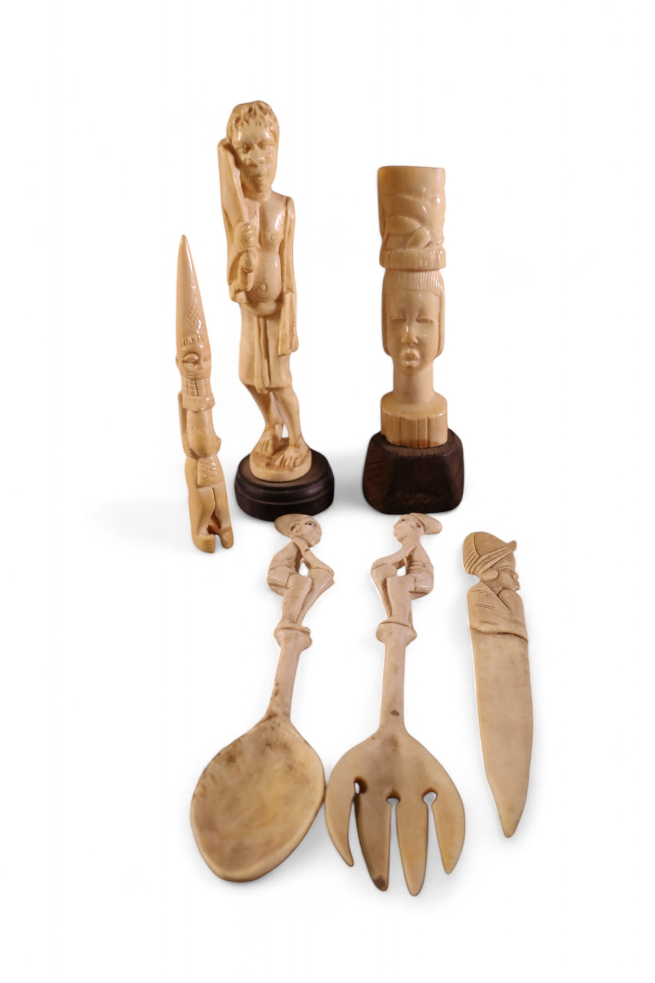 GROUPING OF AFRICAN CARVINGS (1 of 3)