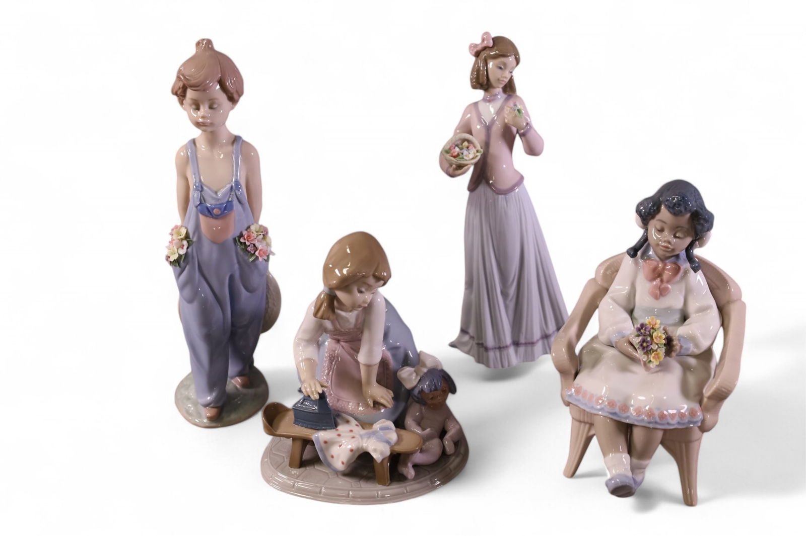 4 LLADRO FIGURES (1 of 3)