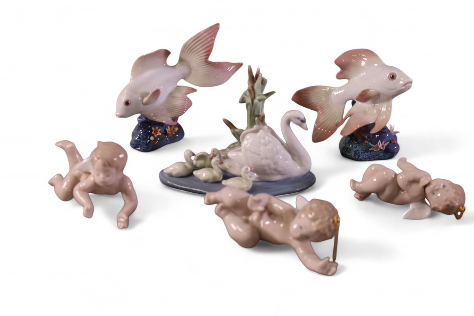 6 LLADRO FIGURES (1 of 4)
