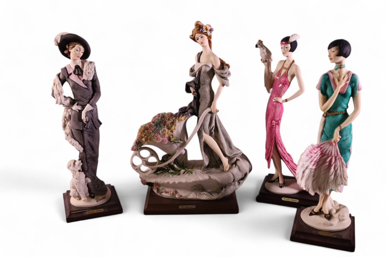 4 FLORENCE ARMANI FIGURES (1 of 3)