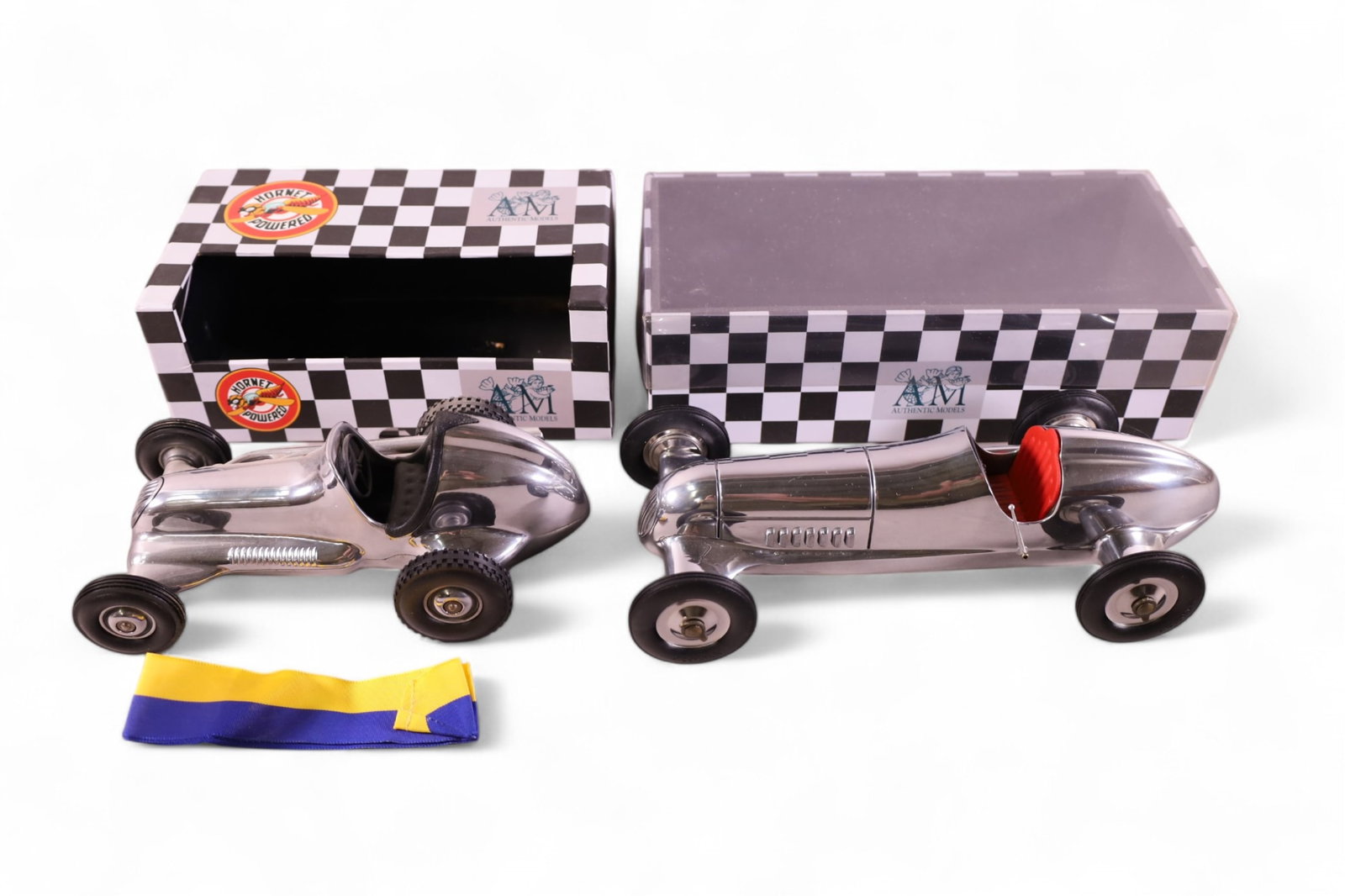 2 MODELS (1 of 3)