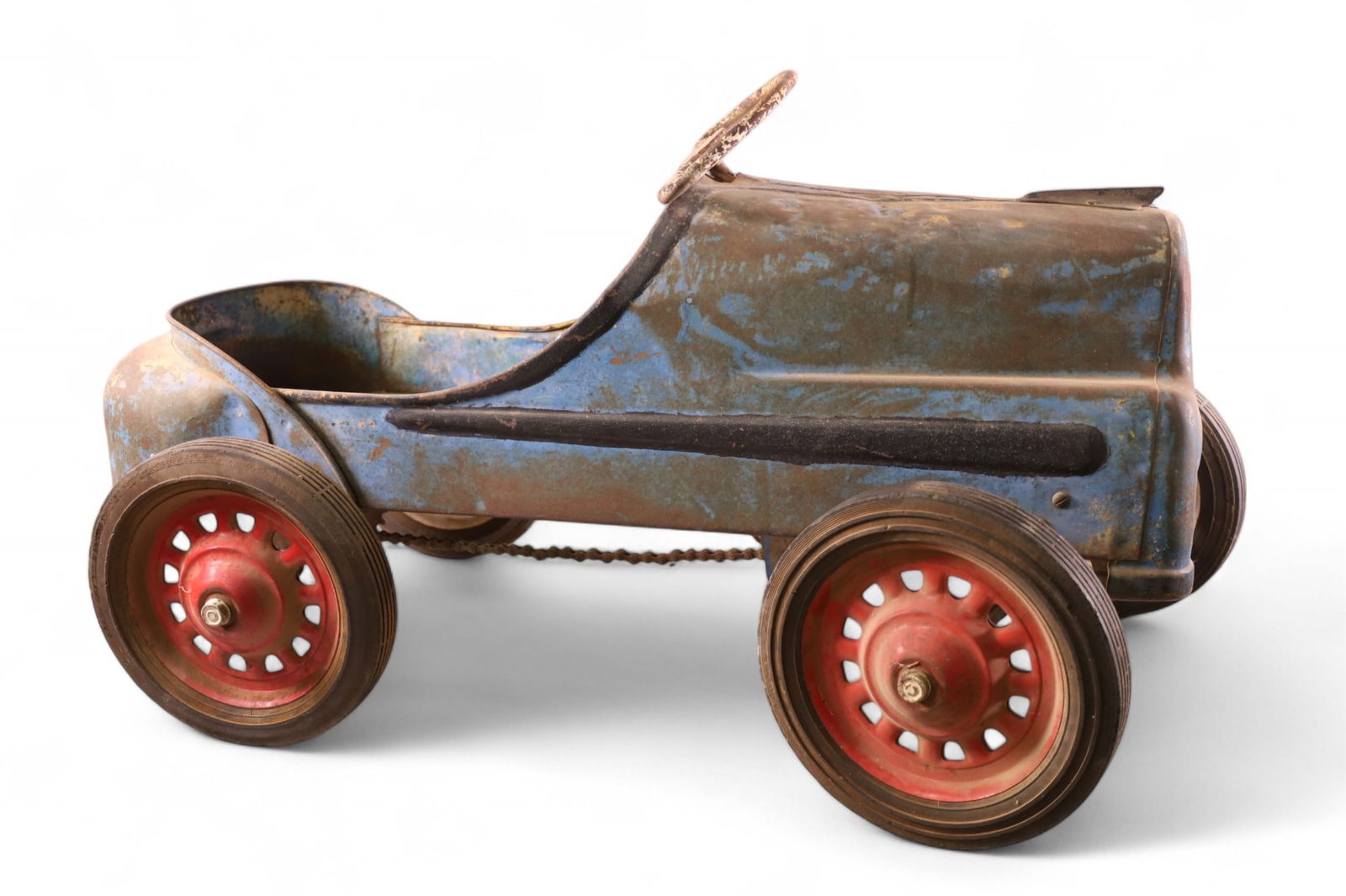 ANTIQUE PEDAL CAR (1 of 5)