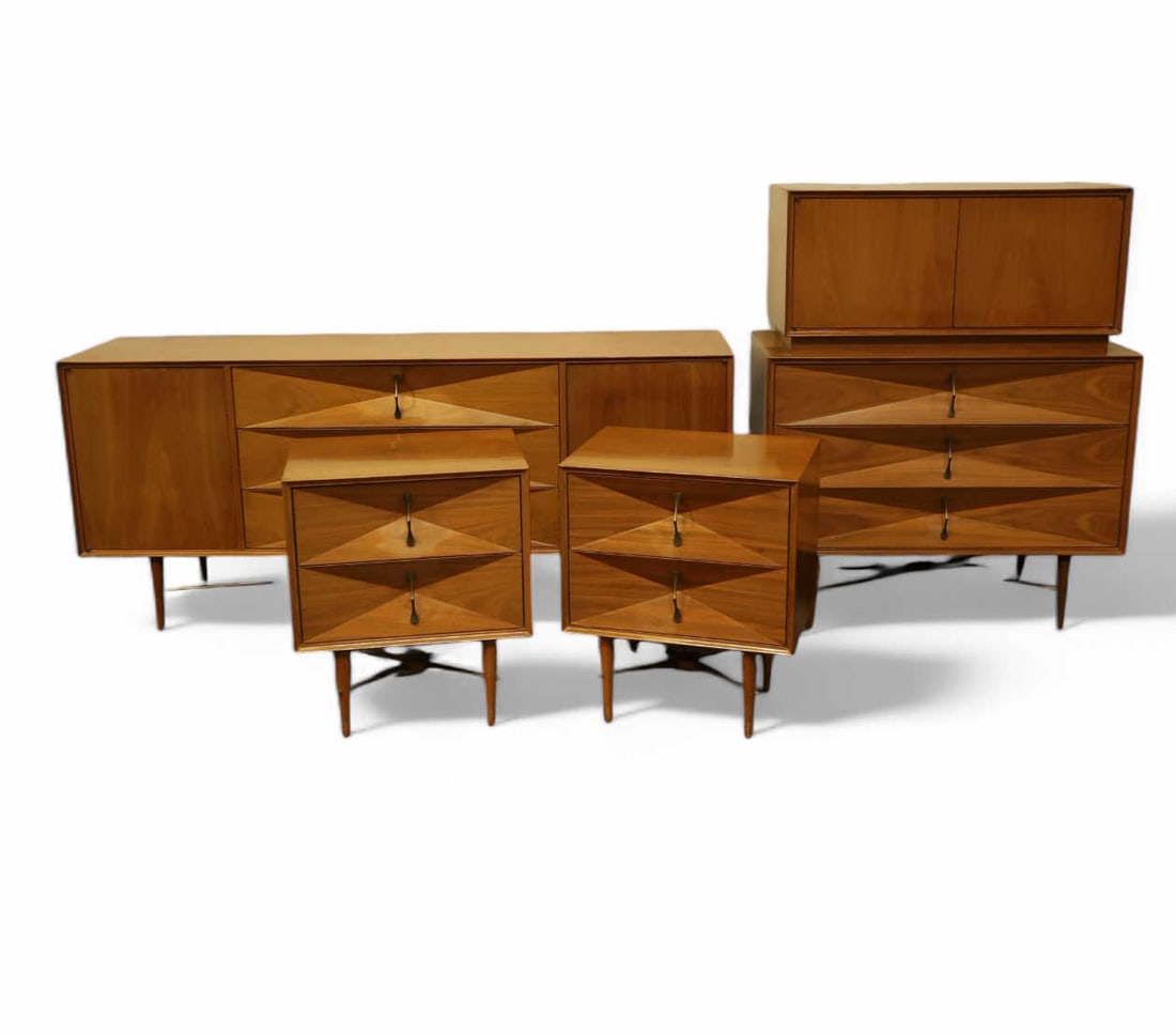 4 PIECE MID CENTURY MODERN BEDROOM SET (1 of 5)