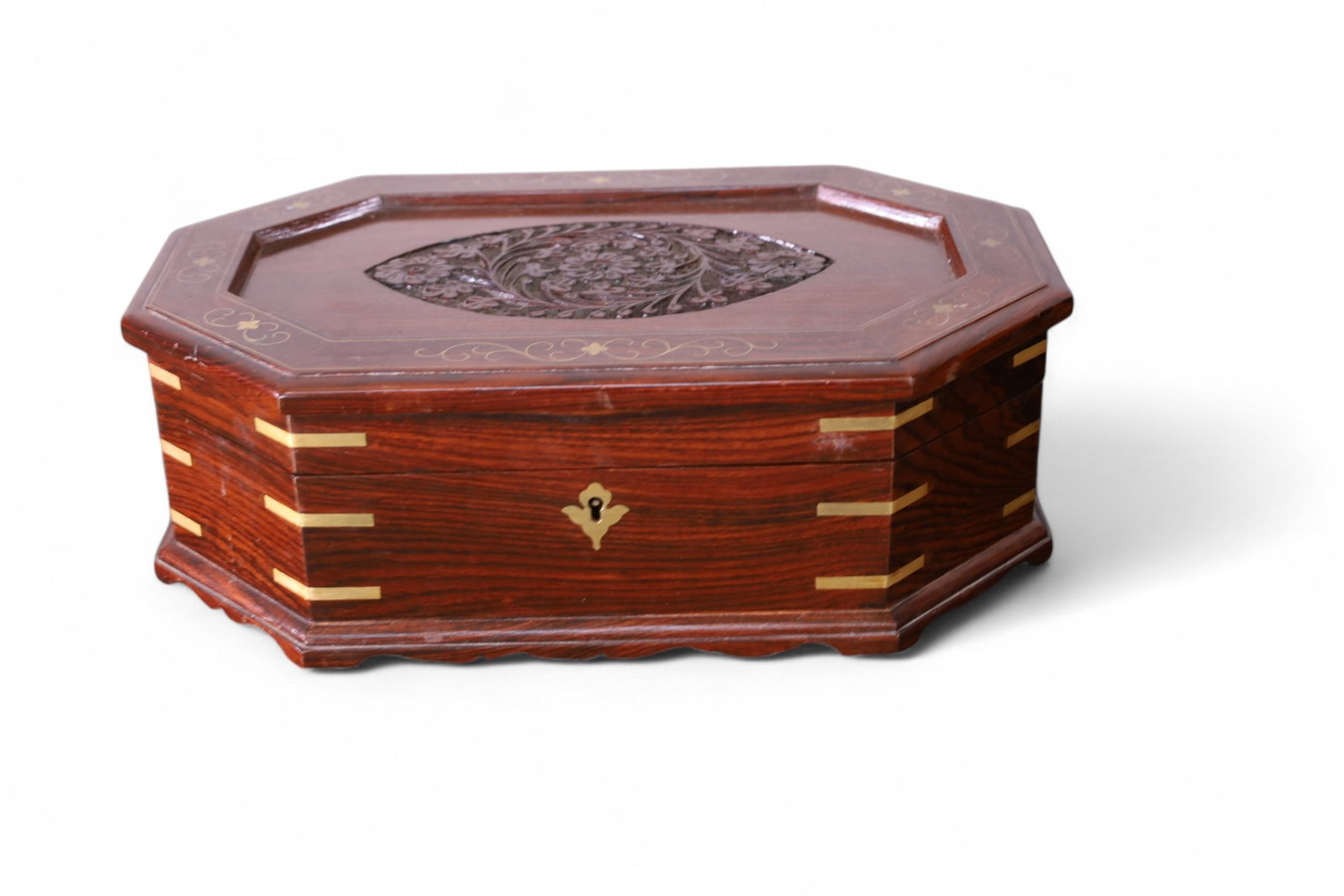 JEWELRY BOX: CARVED JEWELRY BOX WITH BRASS INLAY. WITH KEY. 15" W.