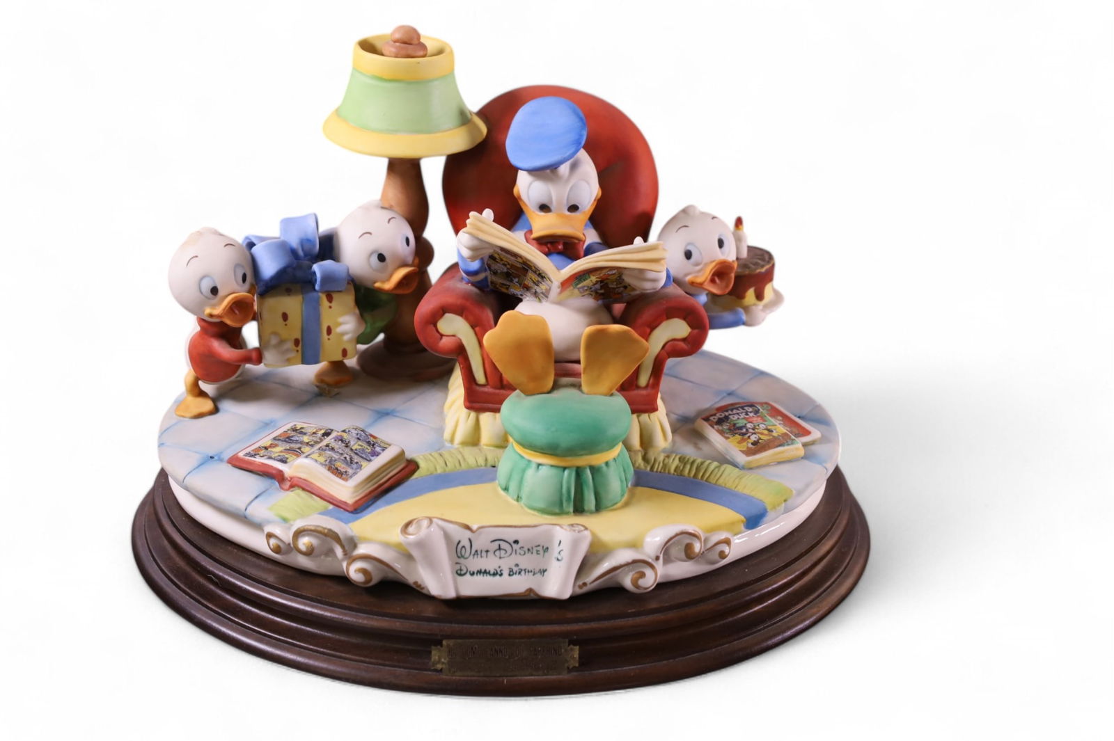 DONALD DUCK LAURENZ CAPODIMONTE FIGURE (1 of 8)