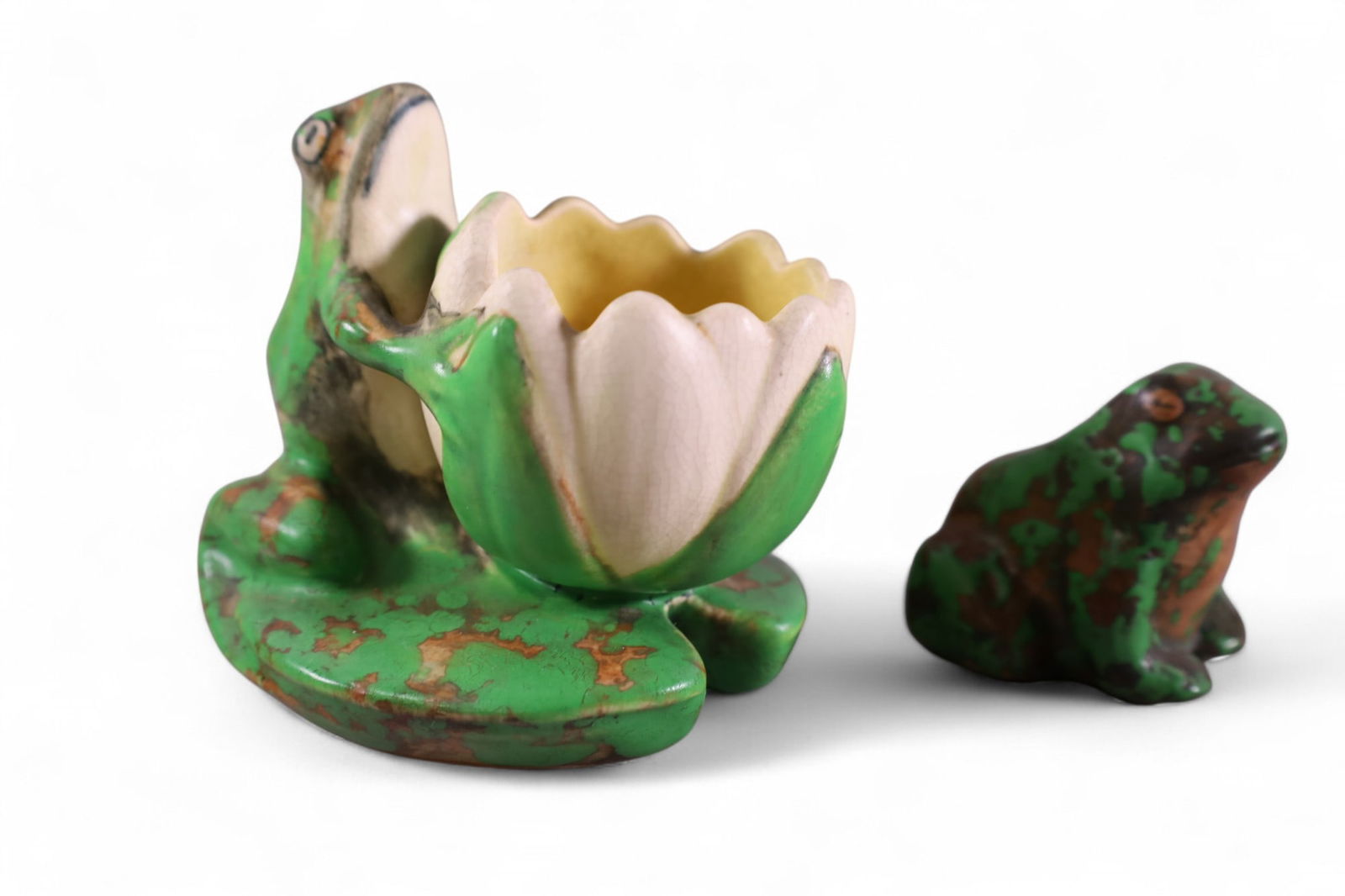 2 PIECES OF WELLER COPPERTONE POTTERY (1 of 4)