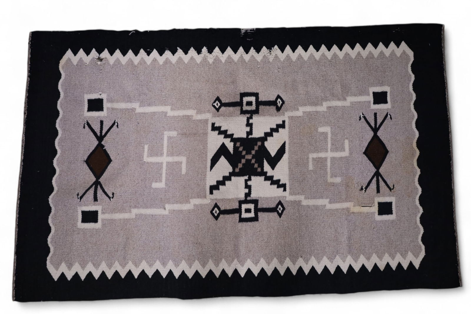 NAVAJO RUG (1 of 4)
