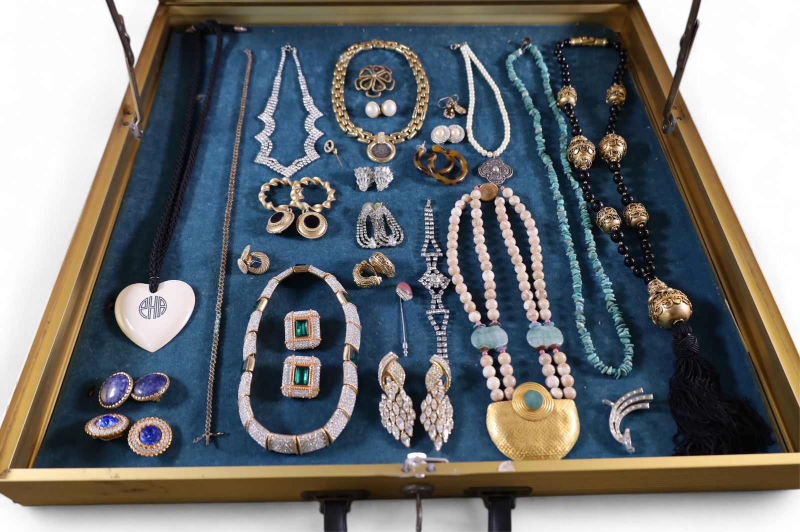 LOT OF COSTUME JEWELRY: INCLUDING TULLA BOOTH, CINER, AND MORE. SHOWCASE NOT INCLUDED.