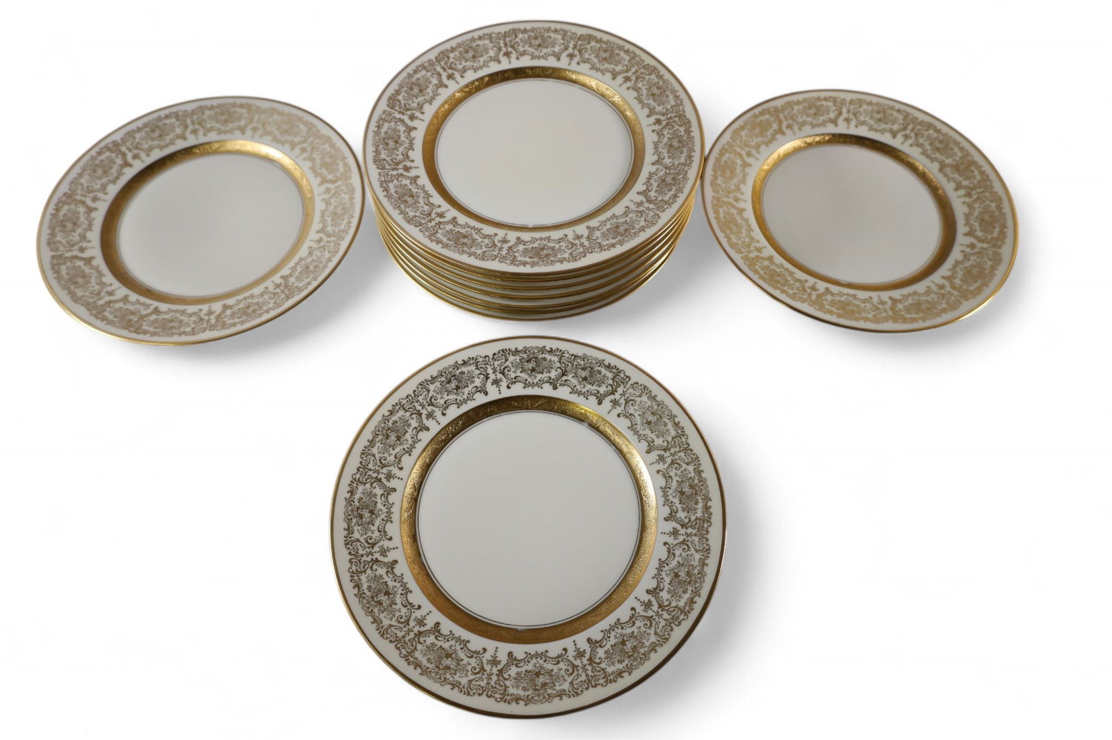 SET OF HUTSCHENREUTHER DINNER PLATES (1 of 3)