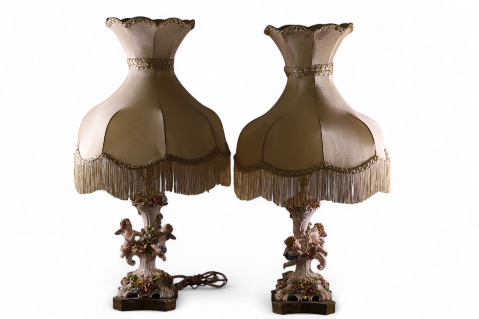 PAIR OF DRESDEN STYLE LAMPS (1 of 3)