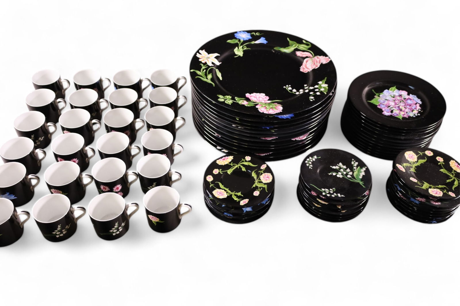 TIFFANY & CO CHINA SET (1 of 6)