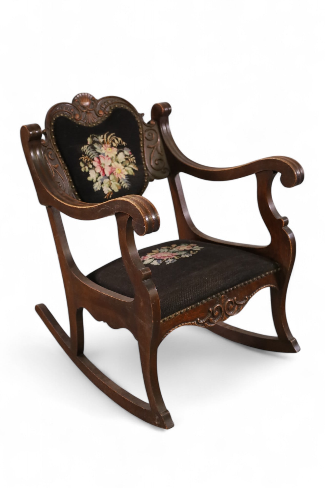 TURN OF THE CENTURY CARVED AM. OAK ROCKER (1 of 3)