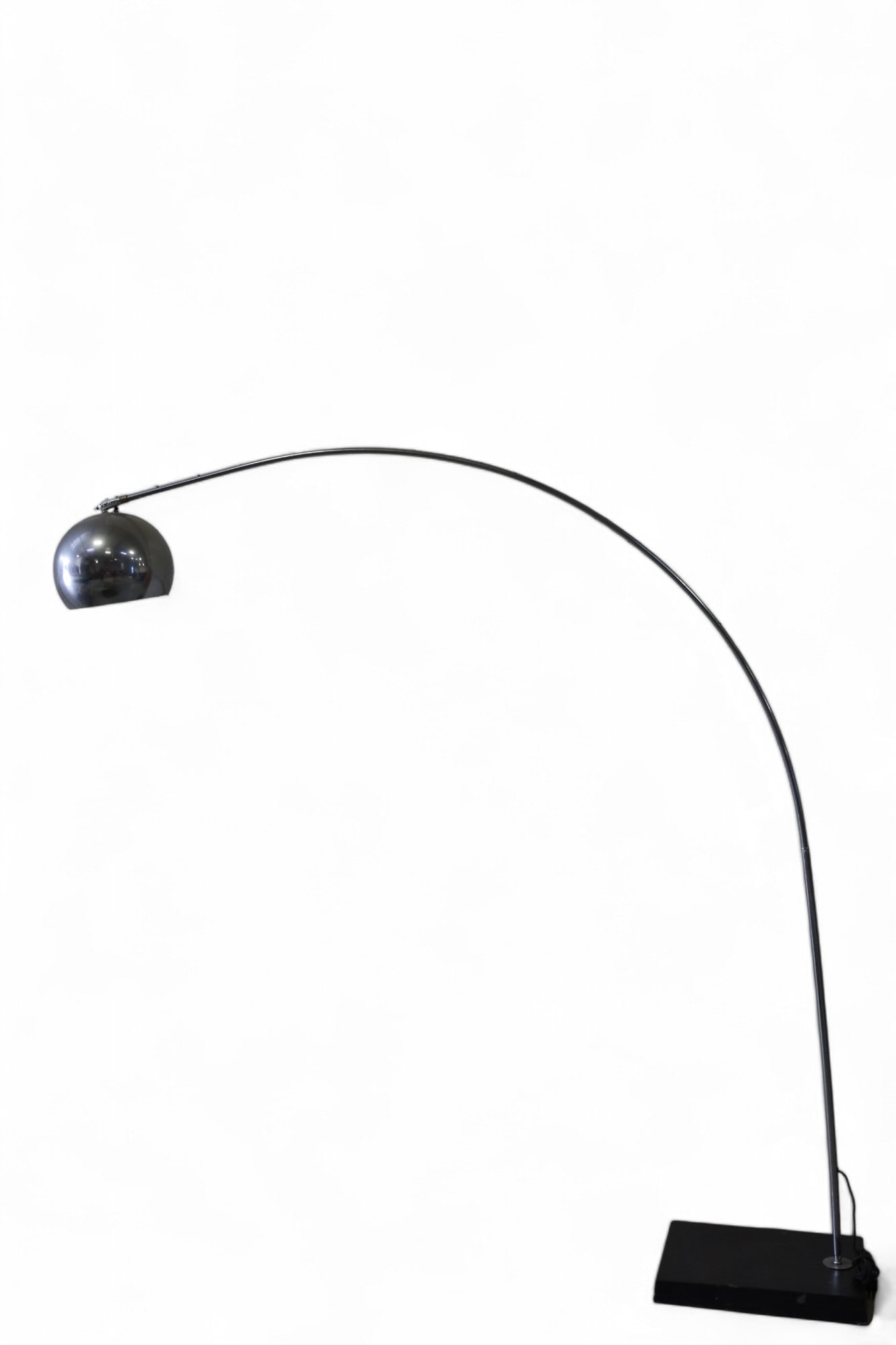 MID CENTURY MODERN CHROME FLOOR LAMP (1 of 3)