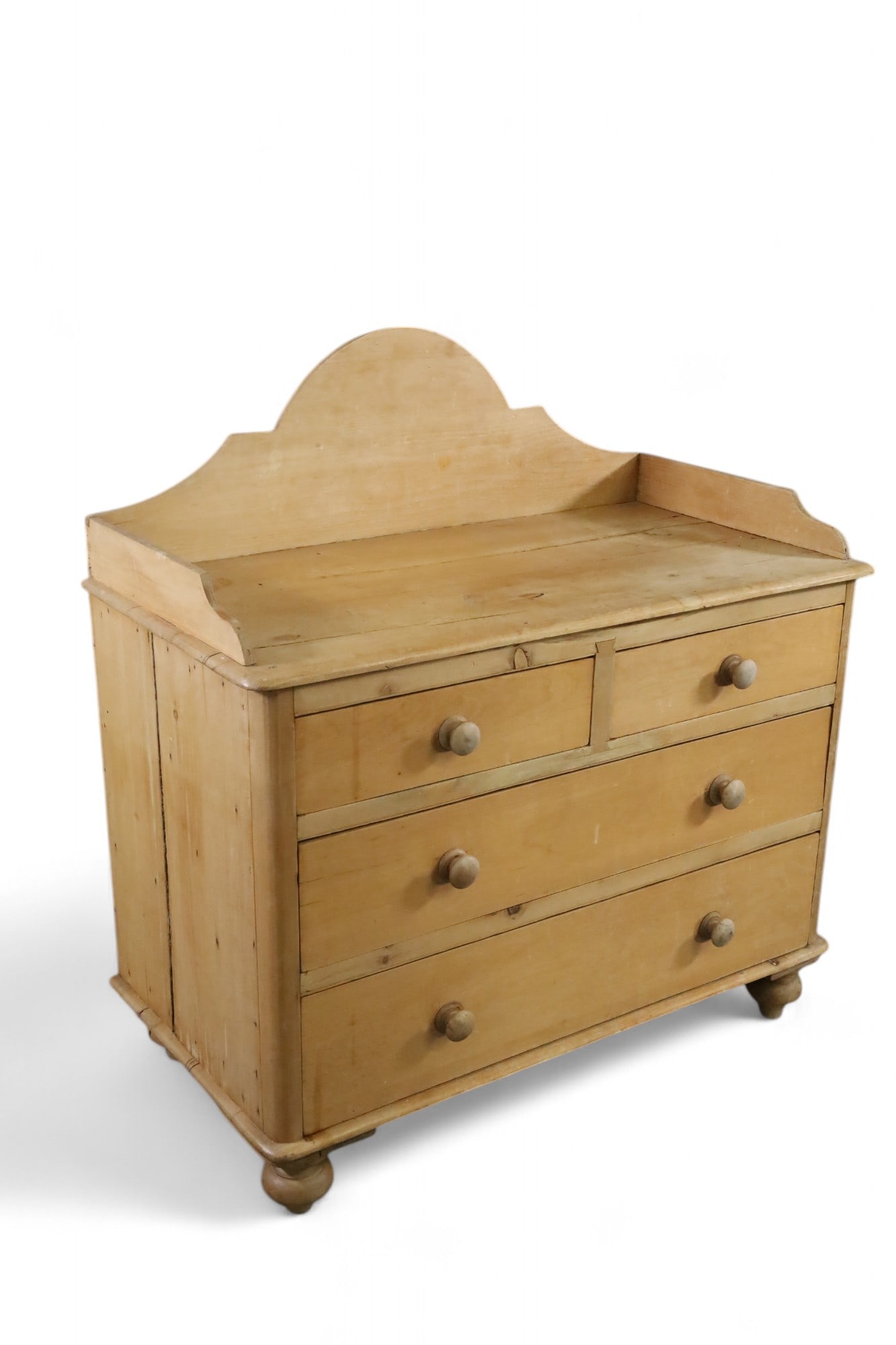 PRIMITIVE PINE WASHSTAND (1 of 3)