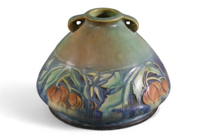 ROSEVILLE BANEDA VASE