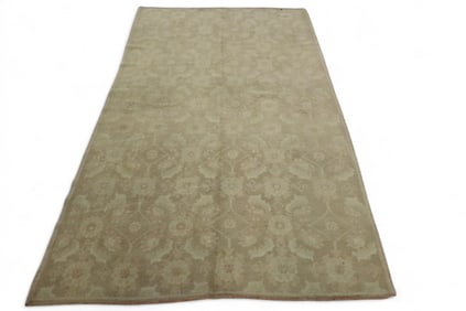 APPROX 4' 3" x 7' 10" HANDMADE WOOL RUG