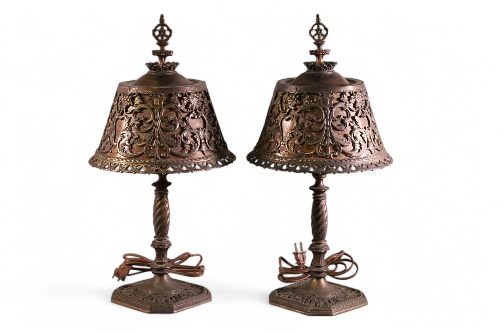 PAIR OF 1920'S SPANISH IRON TABLE LAMPS (1 of 4)