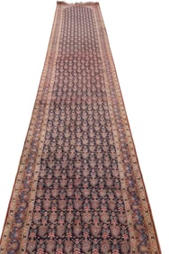 APPROX 2' 8" x 19' 10" WOOL RUNNER RUG.